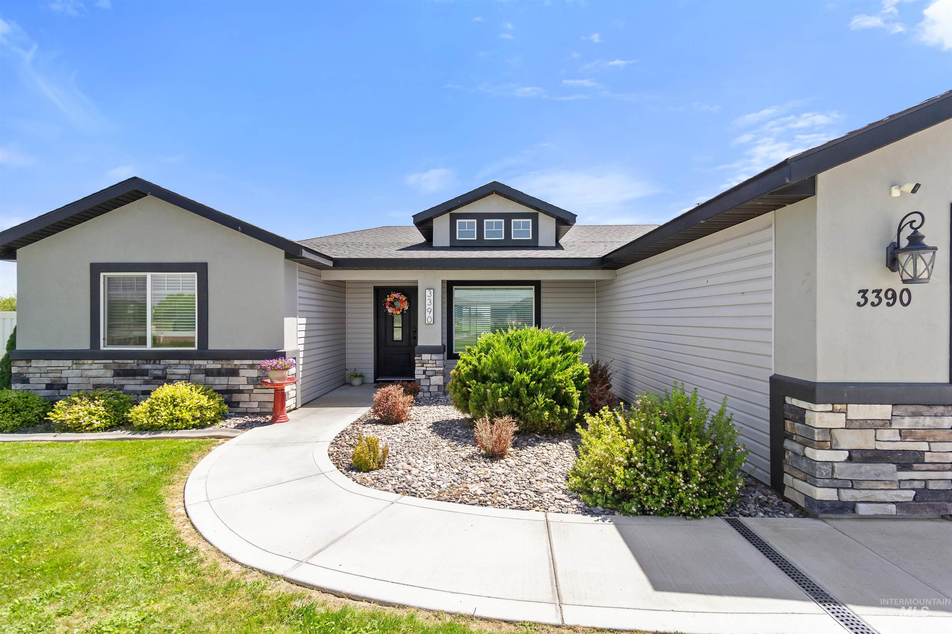 3390 Silvers Dr