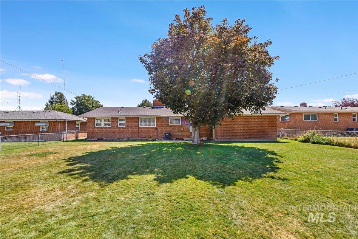 605 Monte Vista Dr Property Photo 2