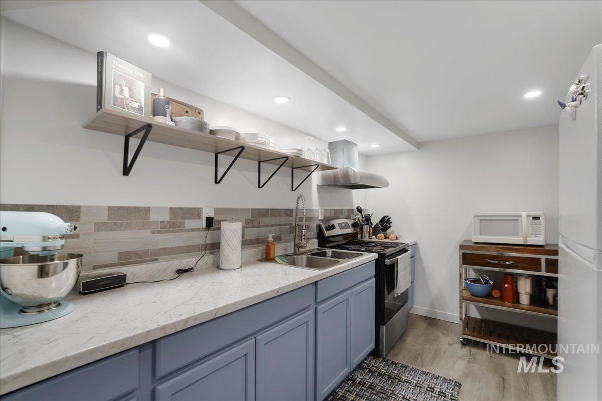 605 Monte Vista Dr Property Photo 3