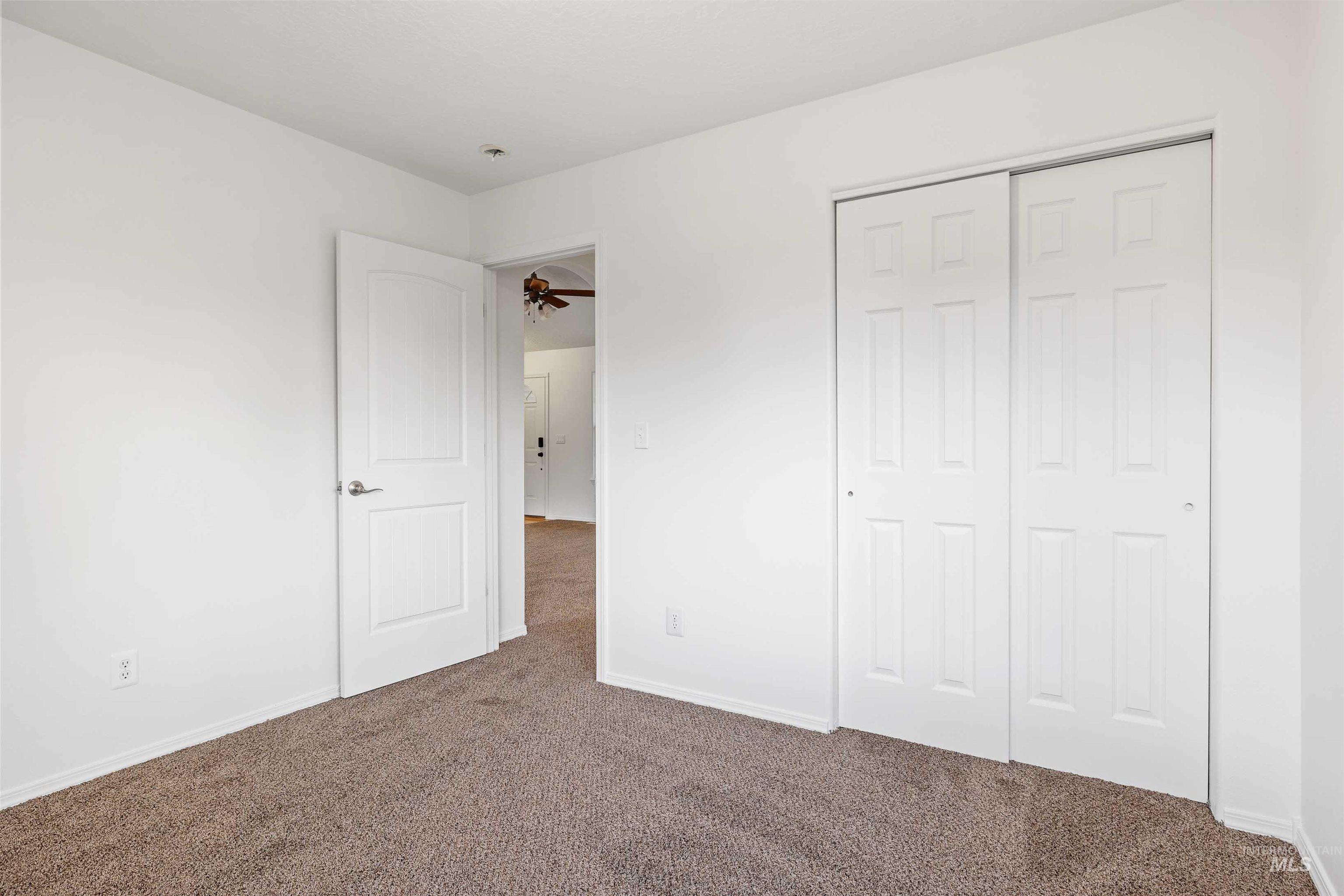 437 Hunter Ave Property Photo 15