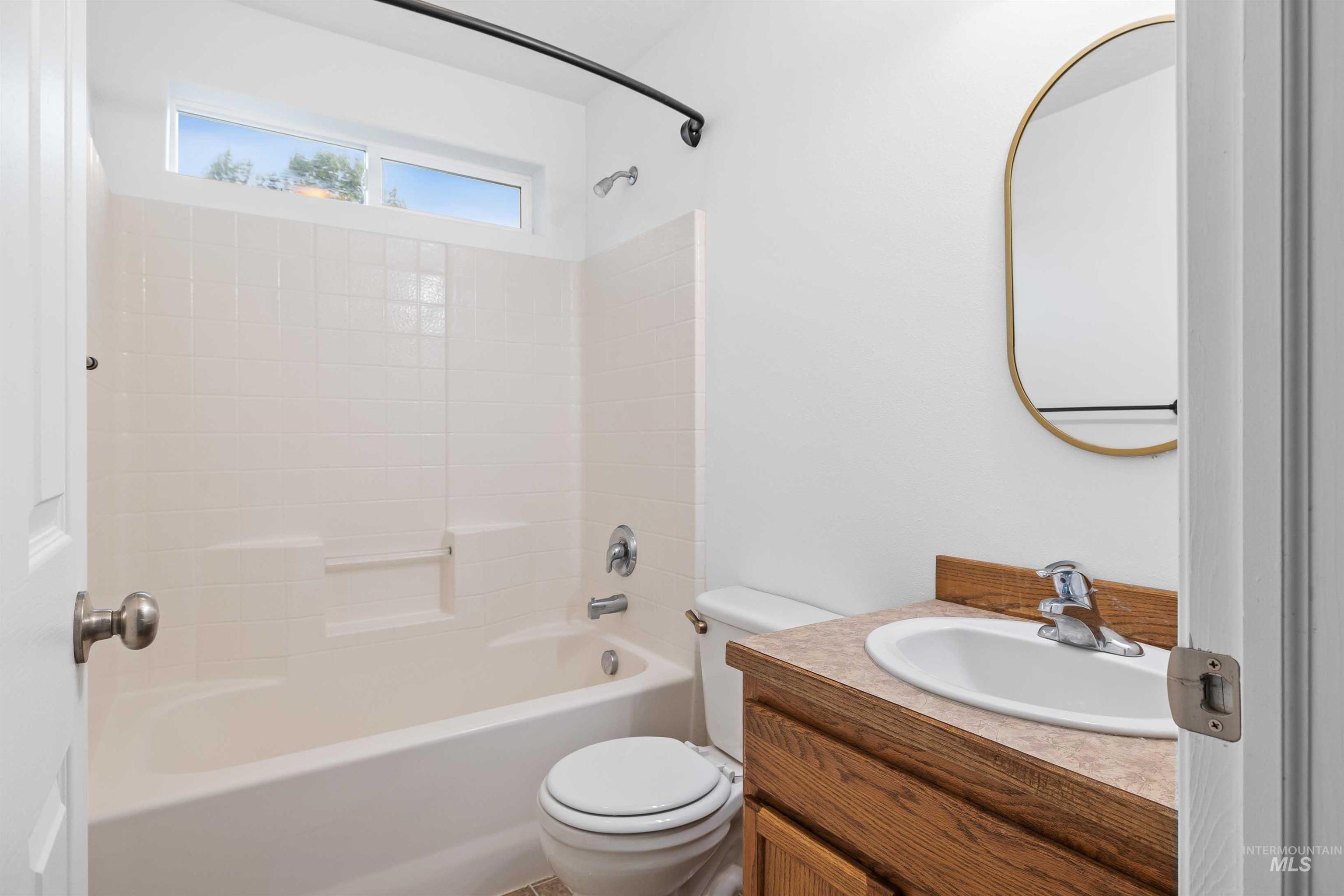 437 Hunter Ave Property Photo 16