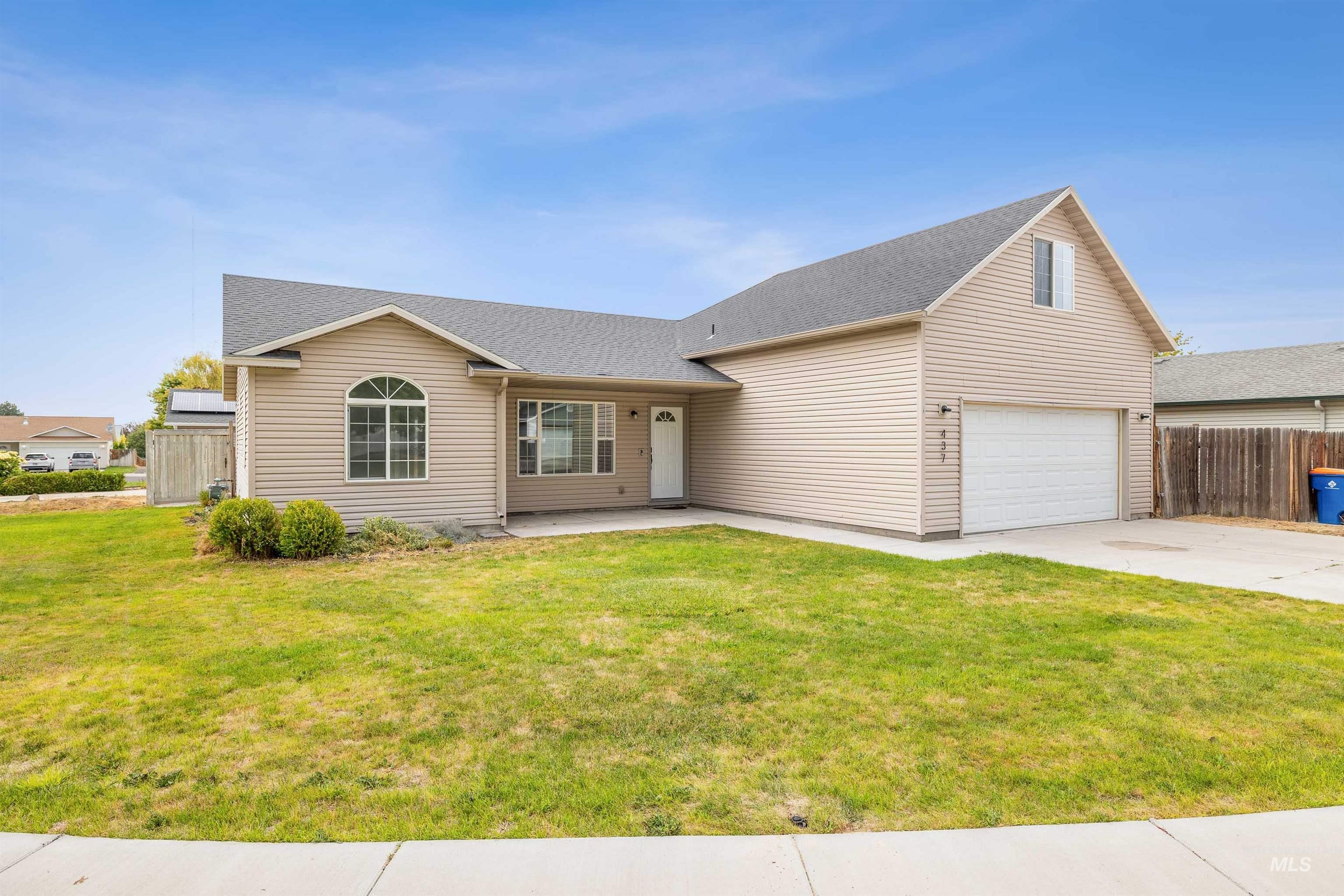 437 Hunter Ave Property Photo 26