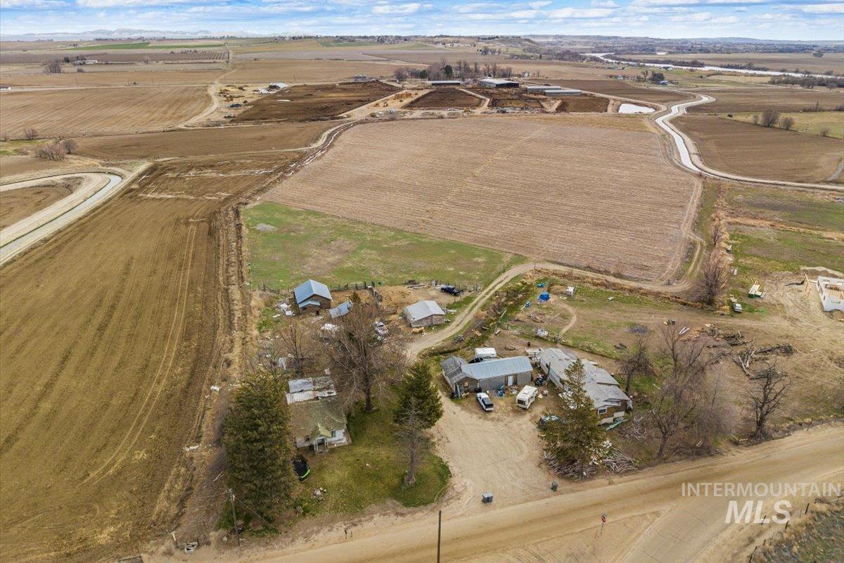 21488 Case Ln Property Photo 1