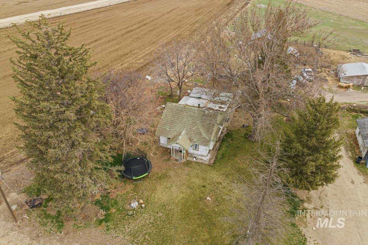 21488 Case Ln Property Photo 12