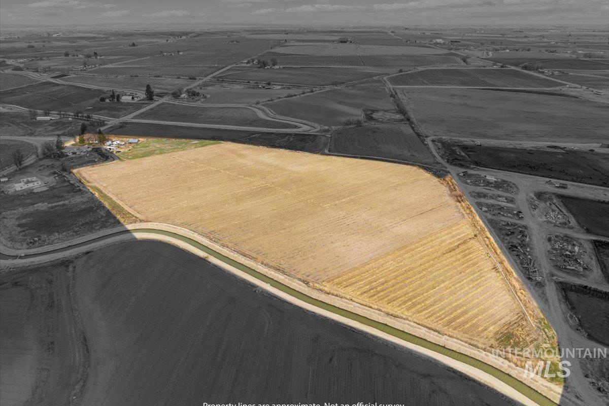 21488 Case Ln Property Photo 21