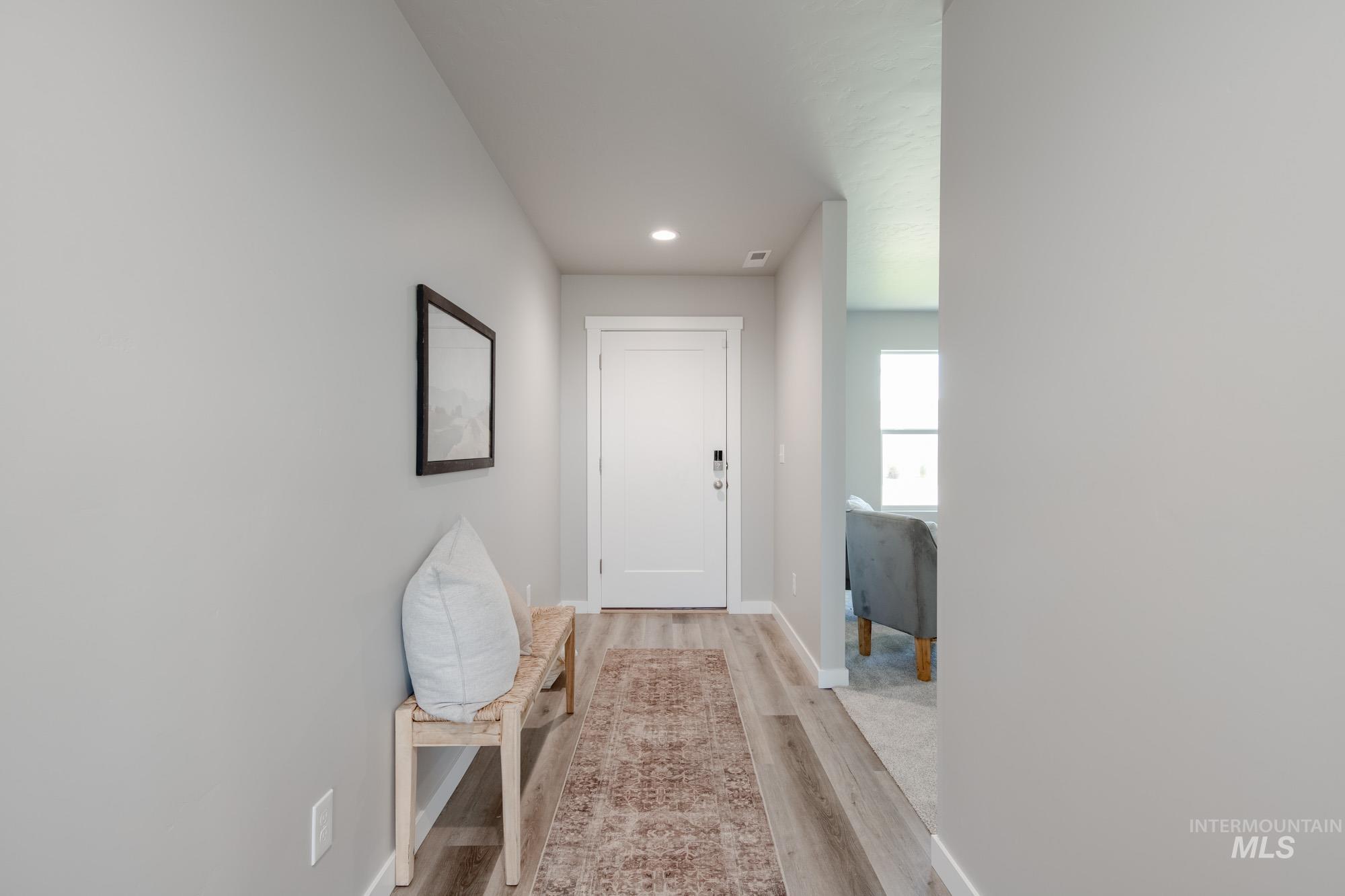 2731 E Valley Wind St Property Photo 4