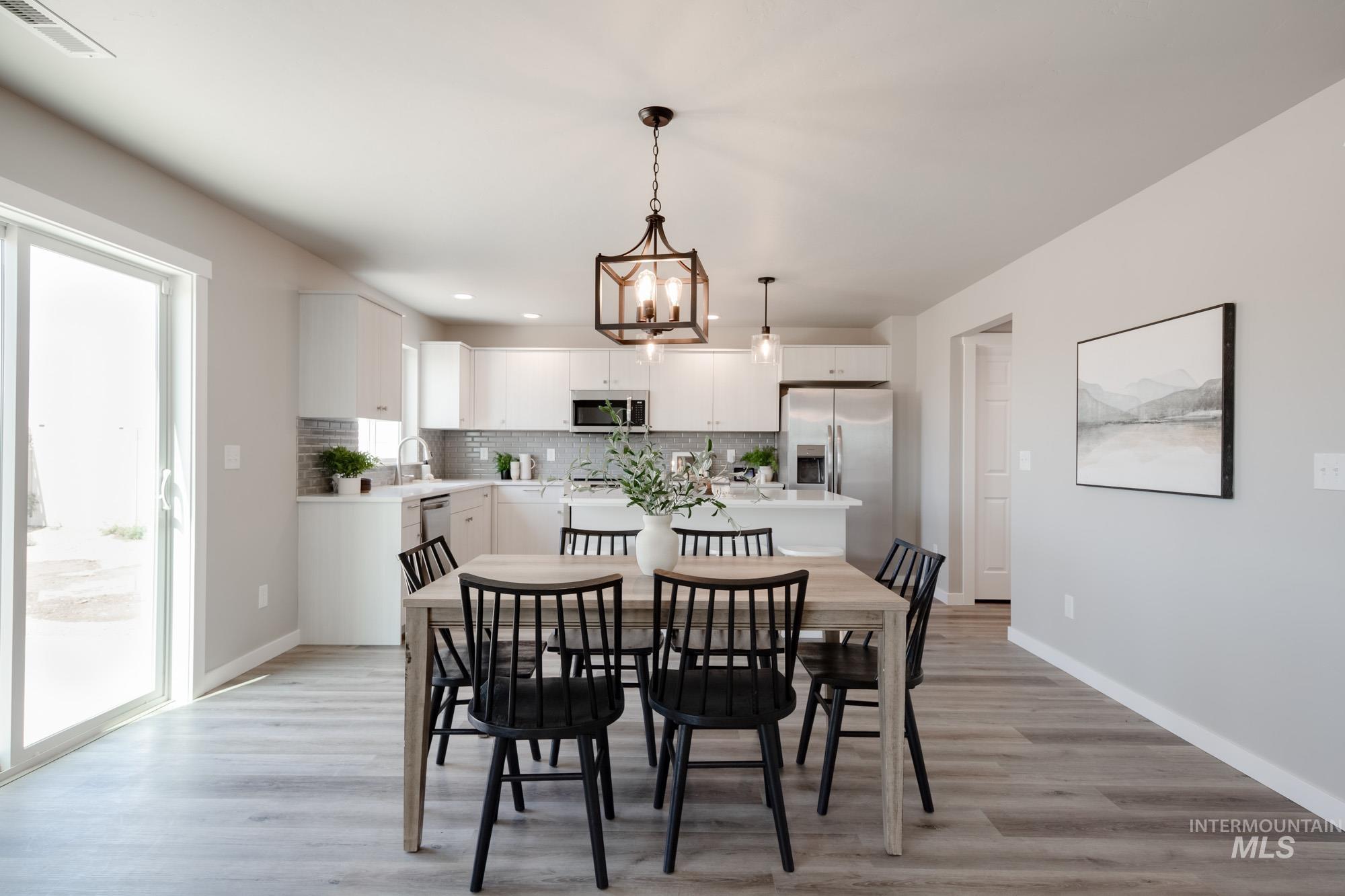 2731 E Valley Wind St Property Photo 10