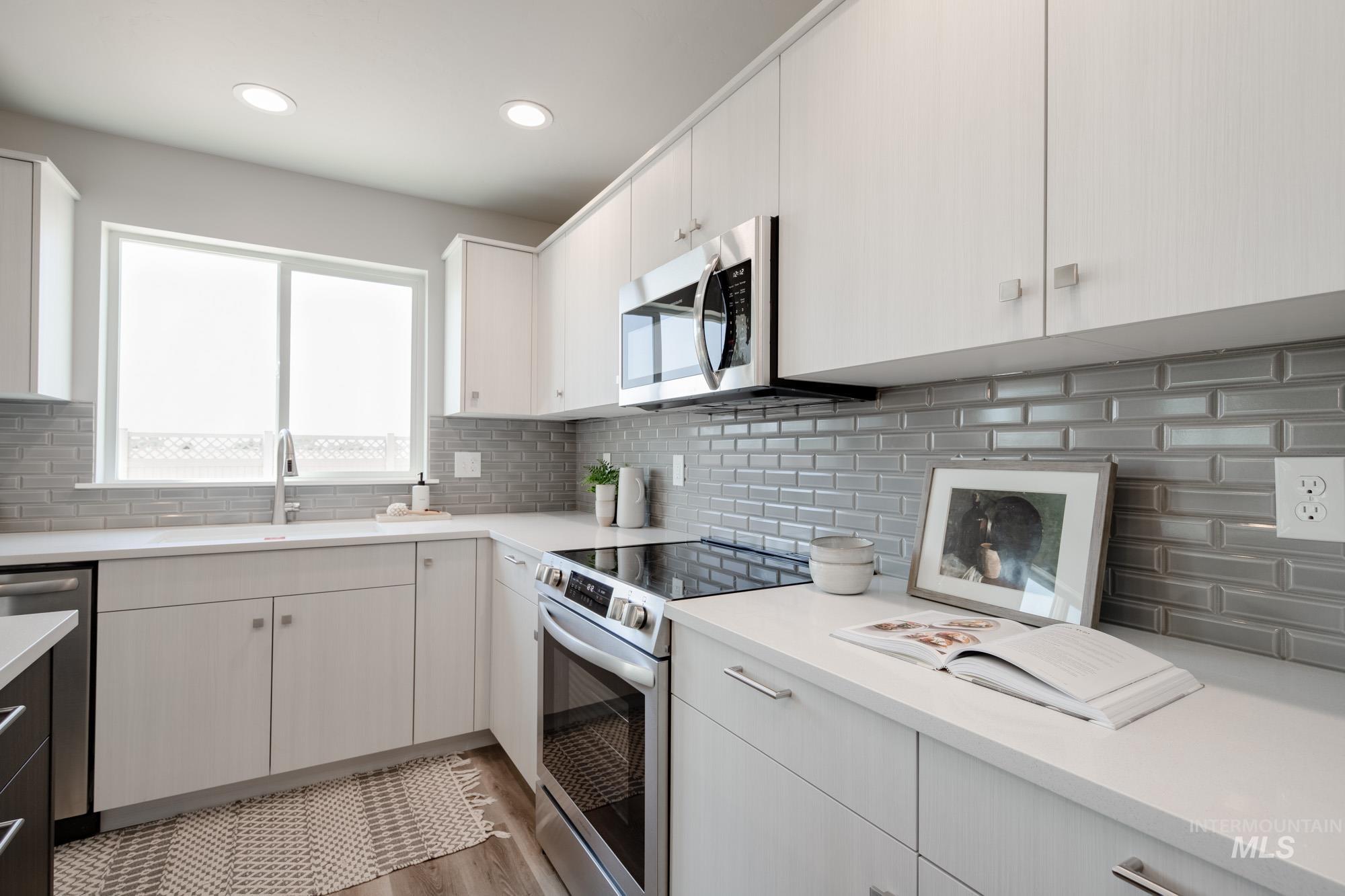 2731 E Valley Wind St Property Photo 16