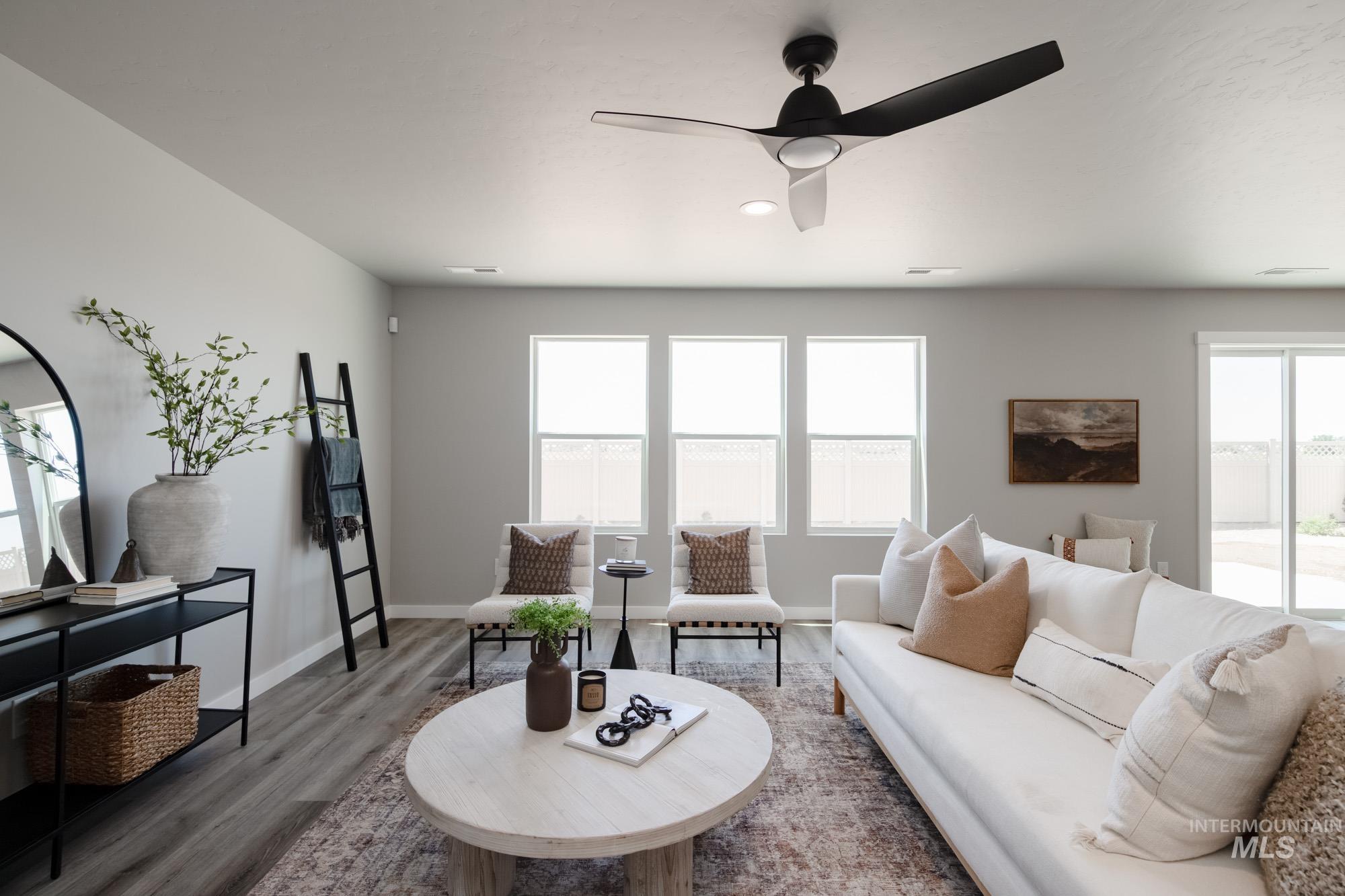 2731 E Valley Wind St Property Photo 18