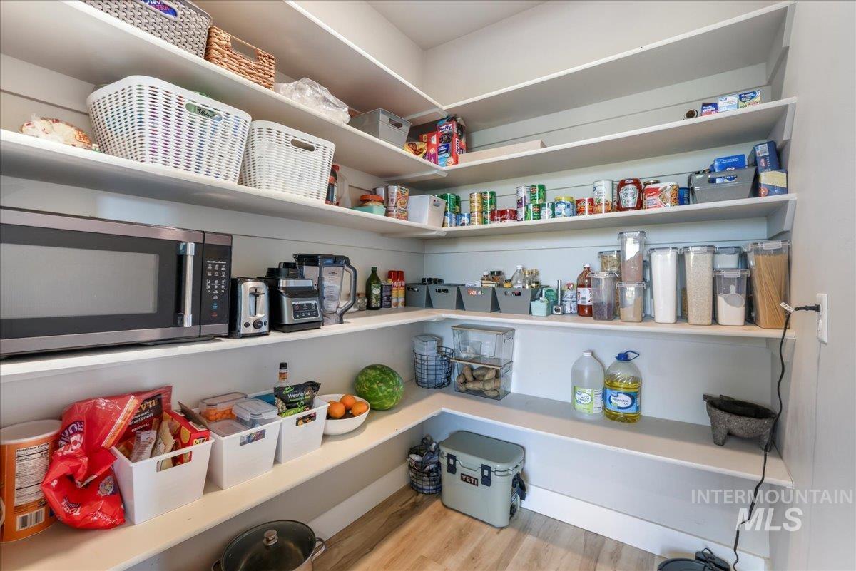 218 E 450 S Property Photo 7