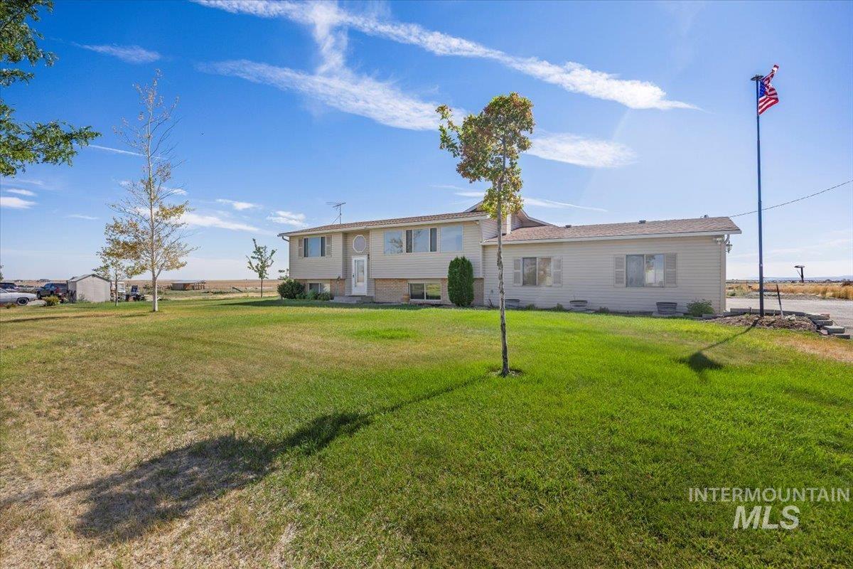 2918 N 2600 E Property Photo 3