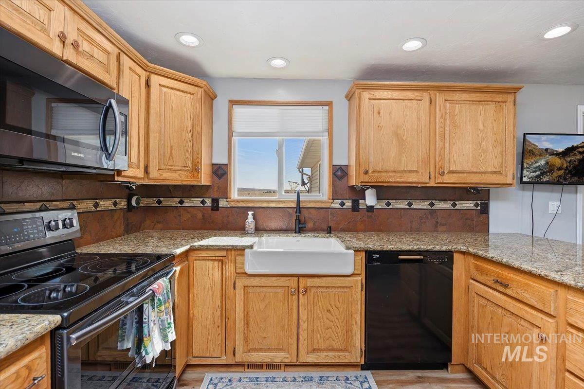 2918 N 2600 E Property Photo 14