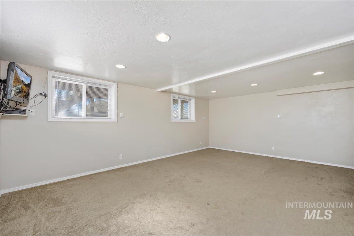 2918 N 2600 E Property Photo 21