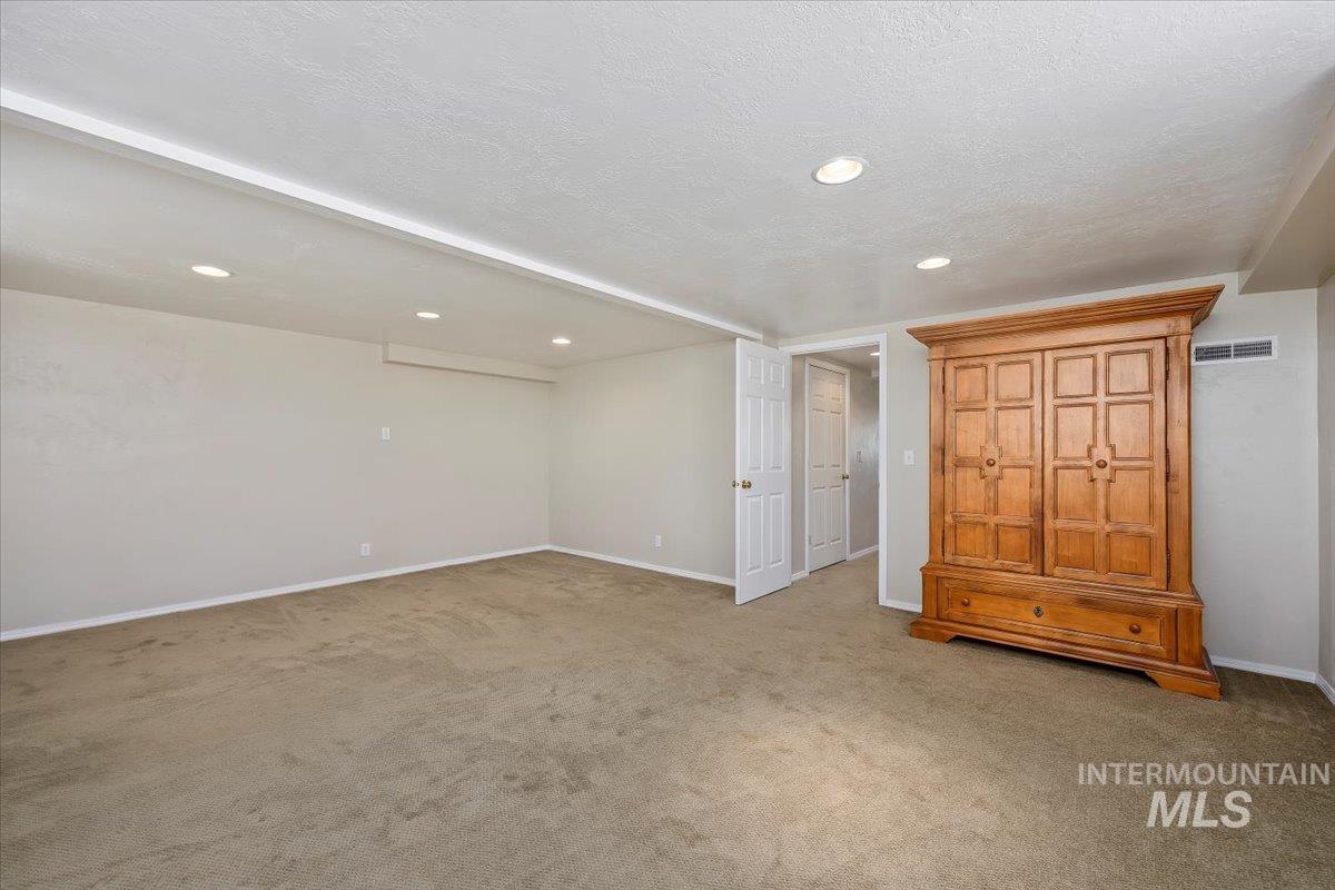 2918 N 2600 E Property Photo 22