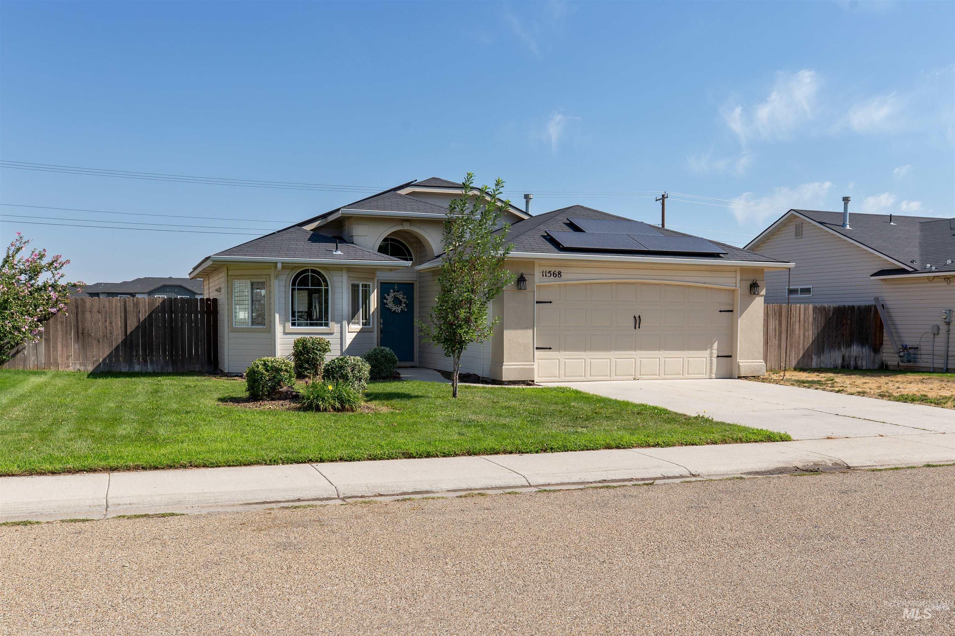 11568 Roanoke Dr Property Photo 1