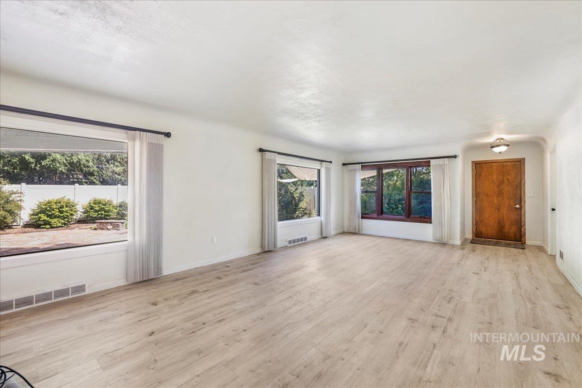 20276 Hwy 30 Property Photo 5