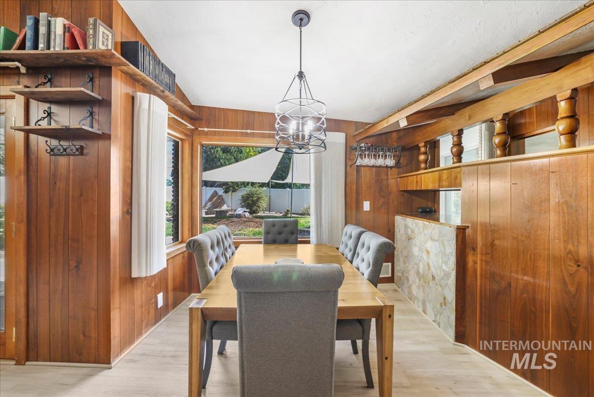 20276 Hwy 30 Property Photo 9