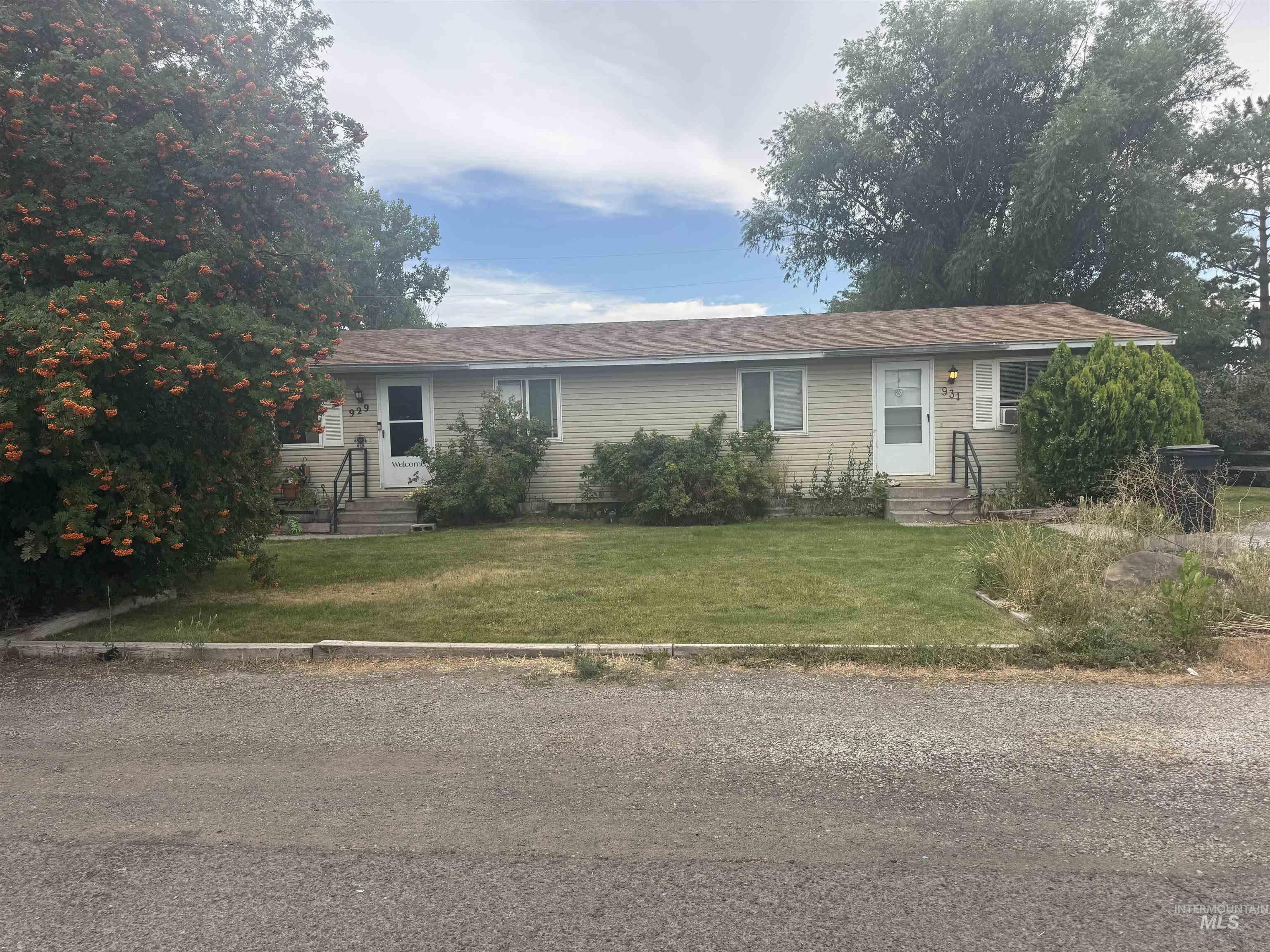 929 & 931 Craven Avenue Property Photo 1