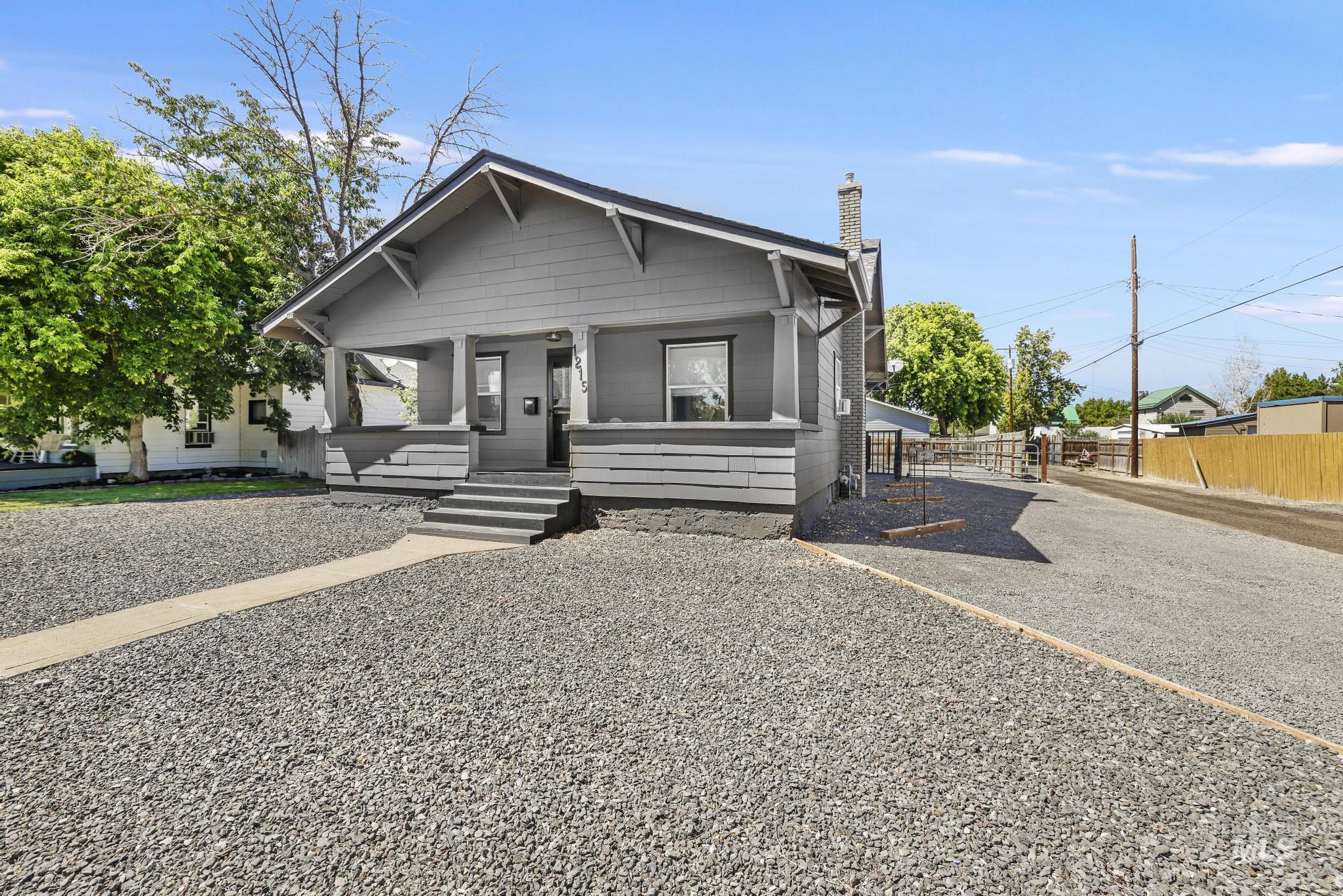 1215 4th Ave E Property Photo 1