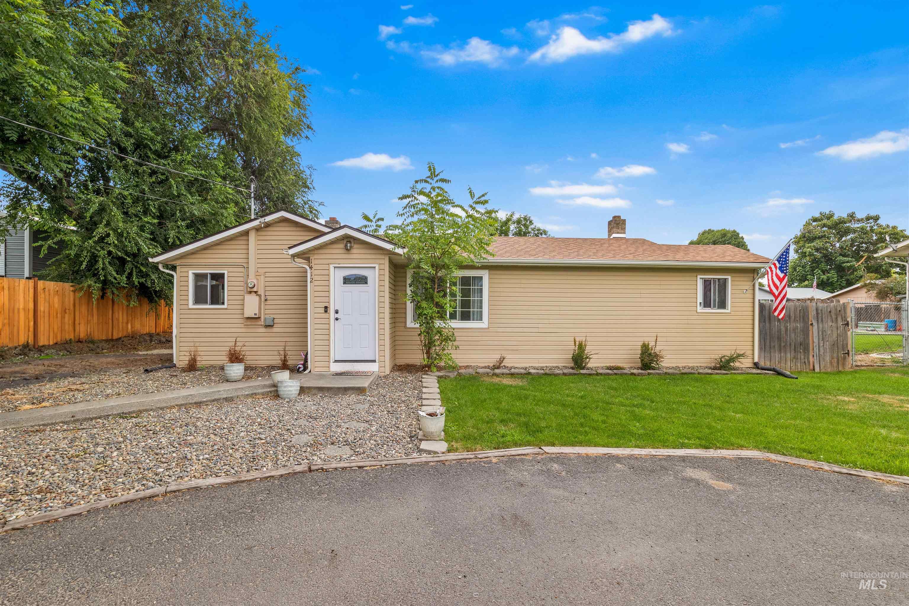 1412 Grelle Ave Property Photo 1