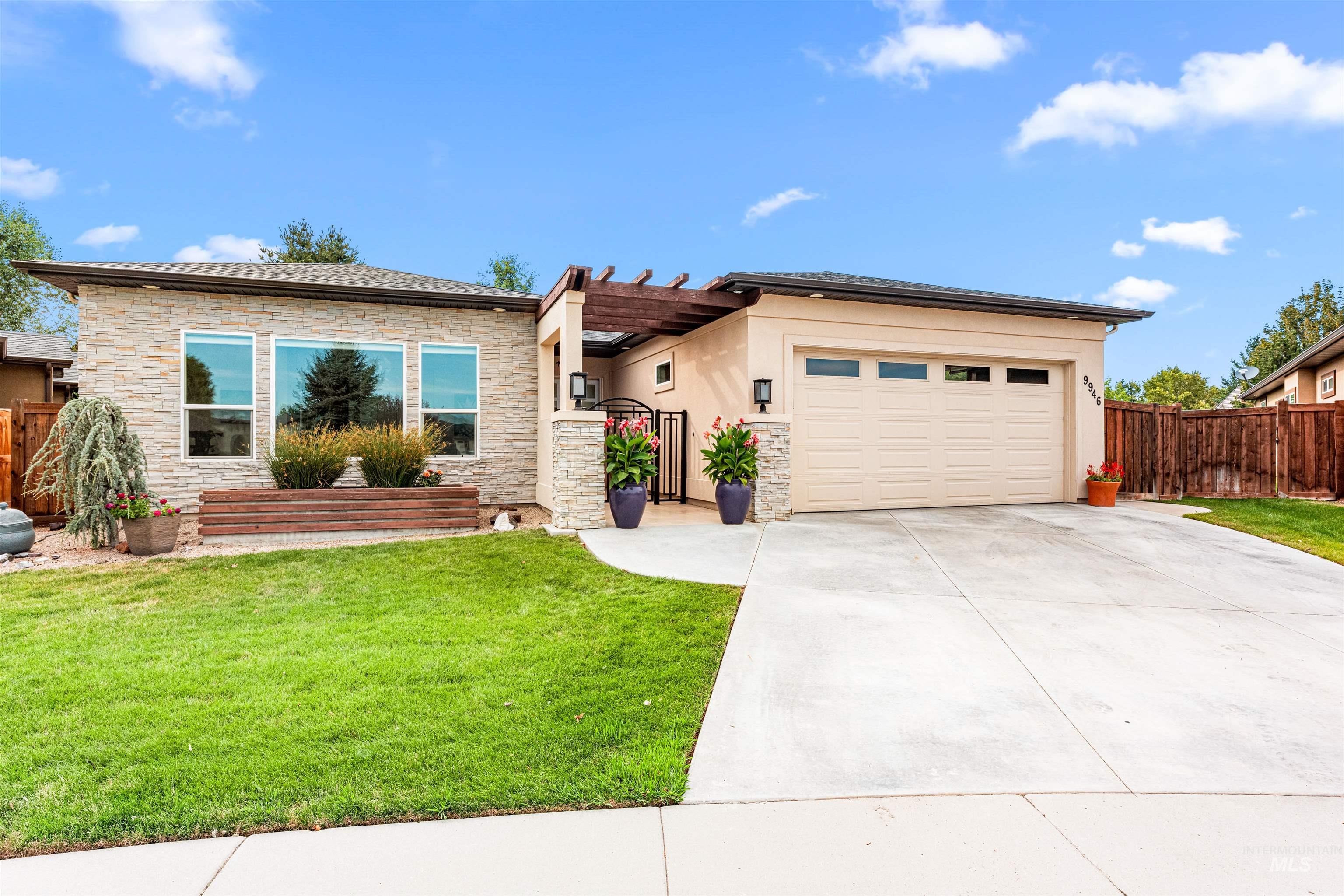 9946 W Wildbranch Ct. Property Photo 1