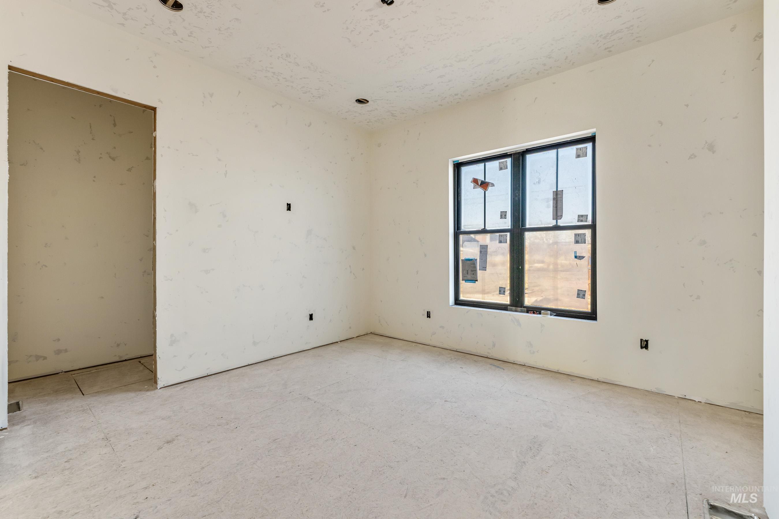 13910 Sky View Court Property Photo 26