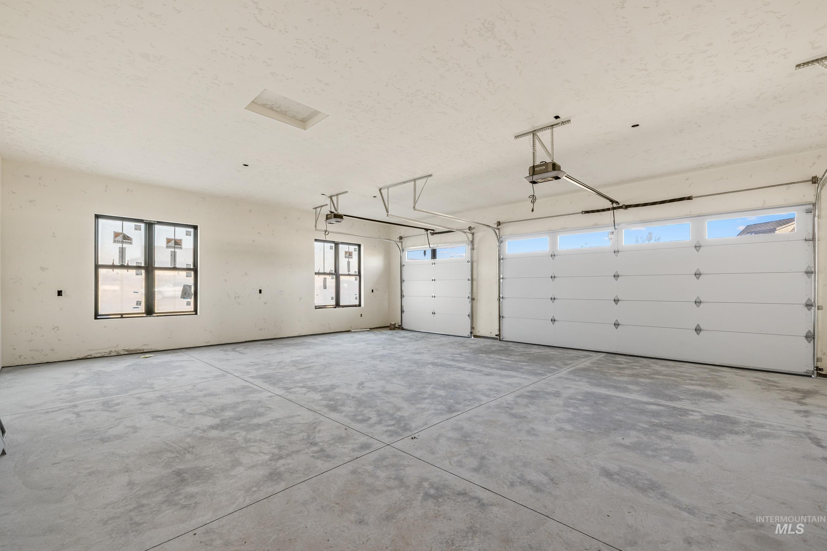 13910 Sky View Court Property Photo 31