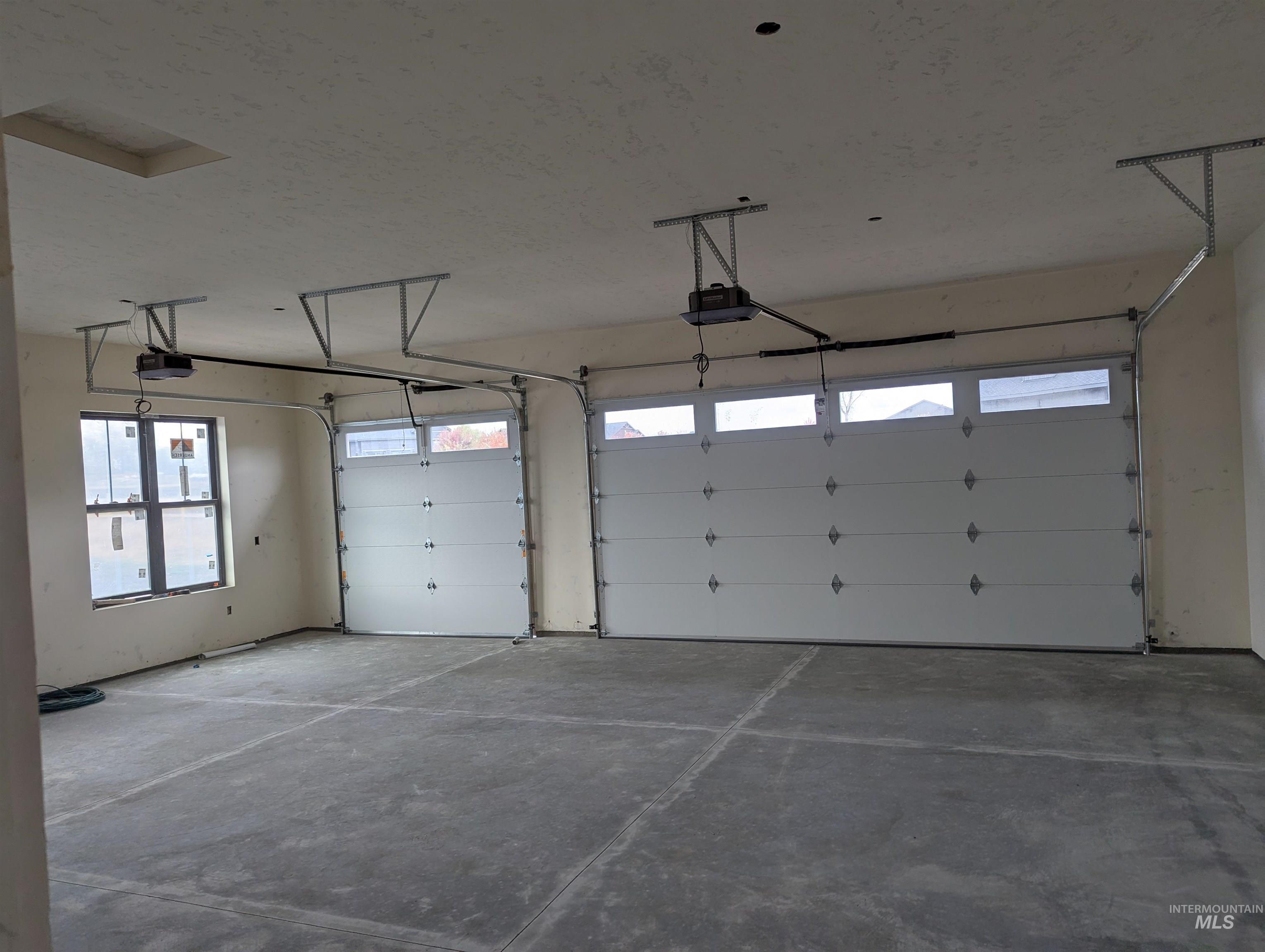 13910 Sky View Court Property Photo 34