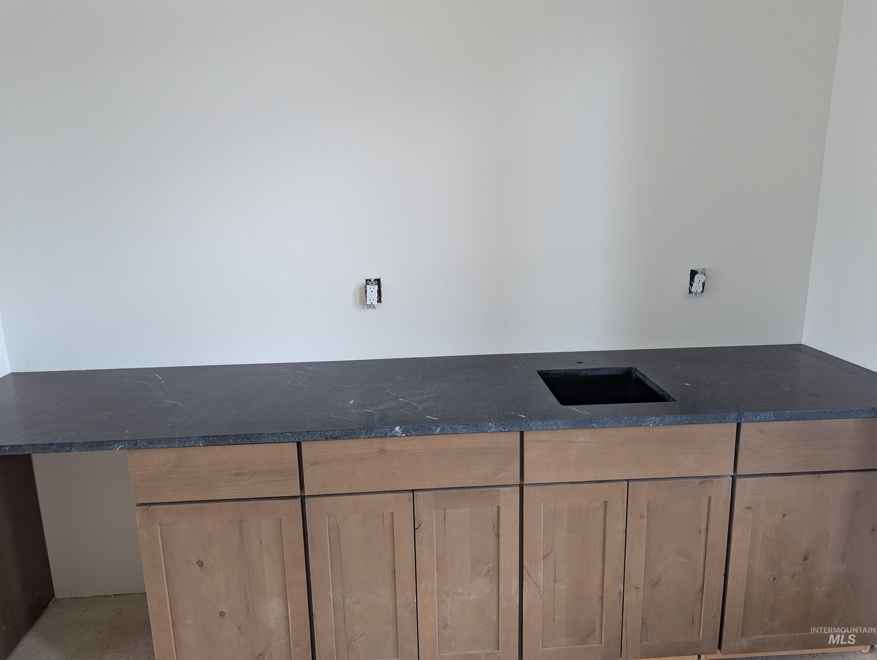 13910 Sky View Court Property Photo 41