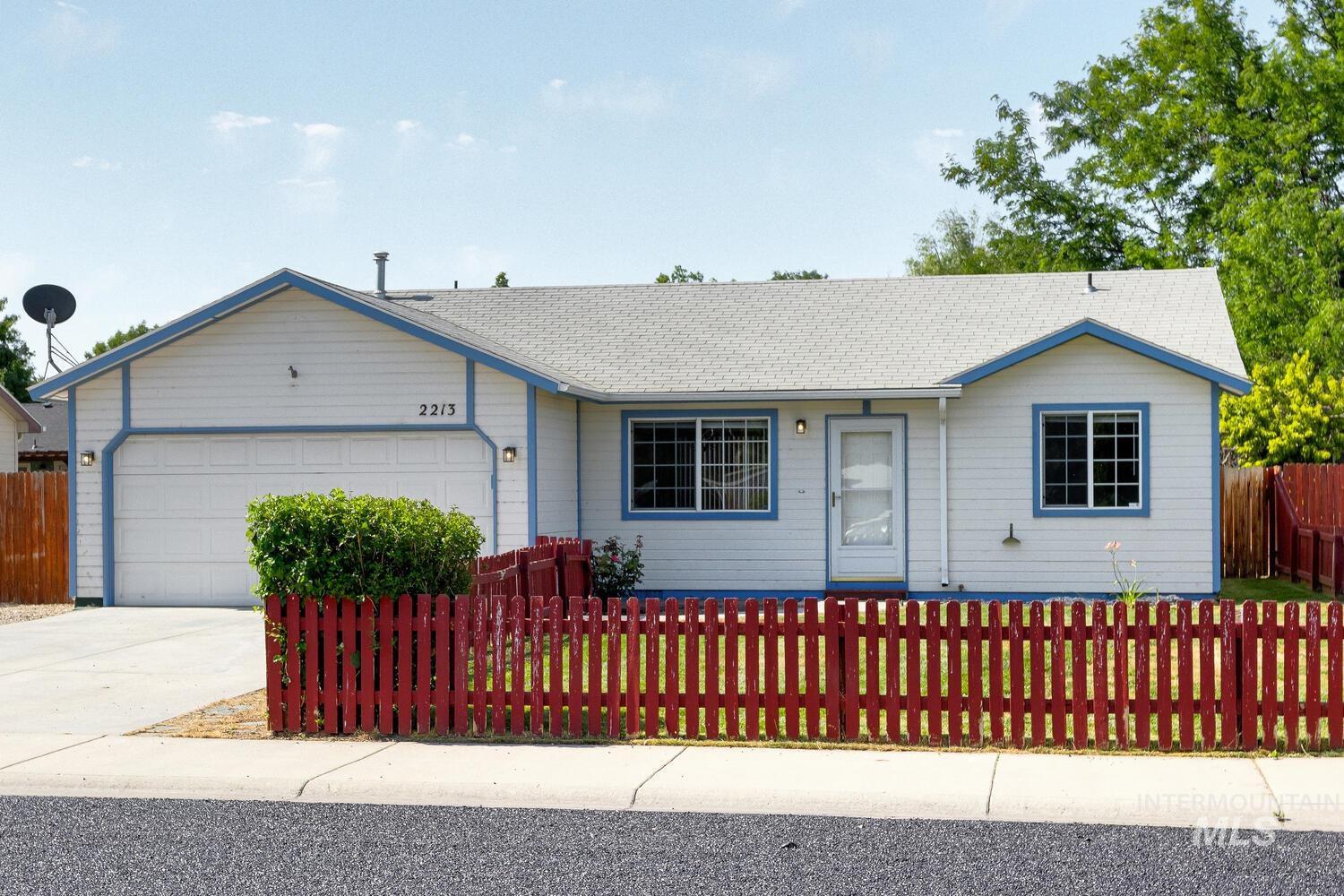 2213 E Iowa Property Photo 1
