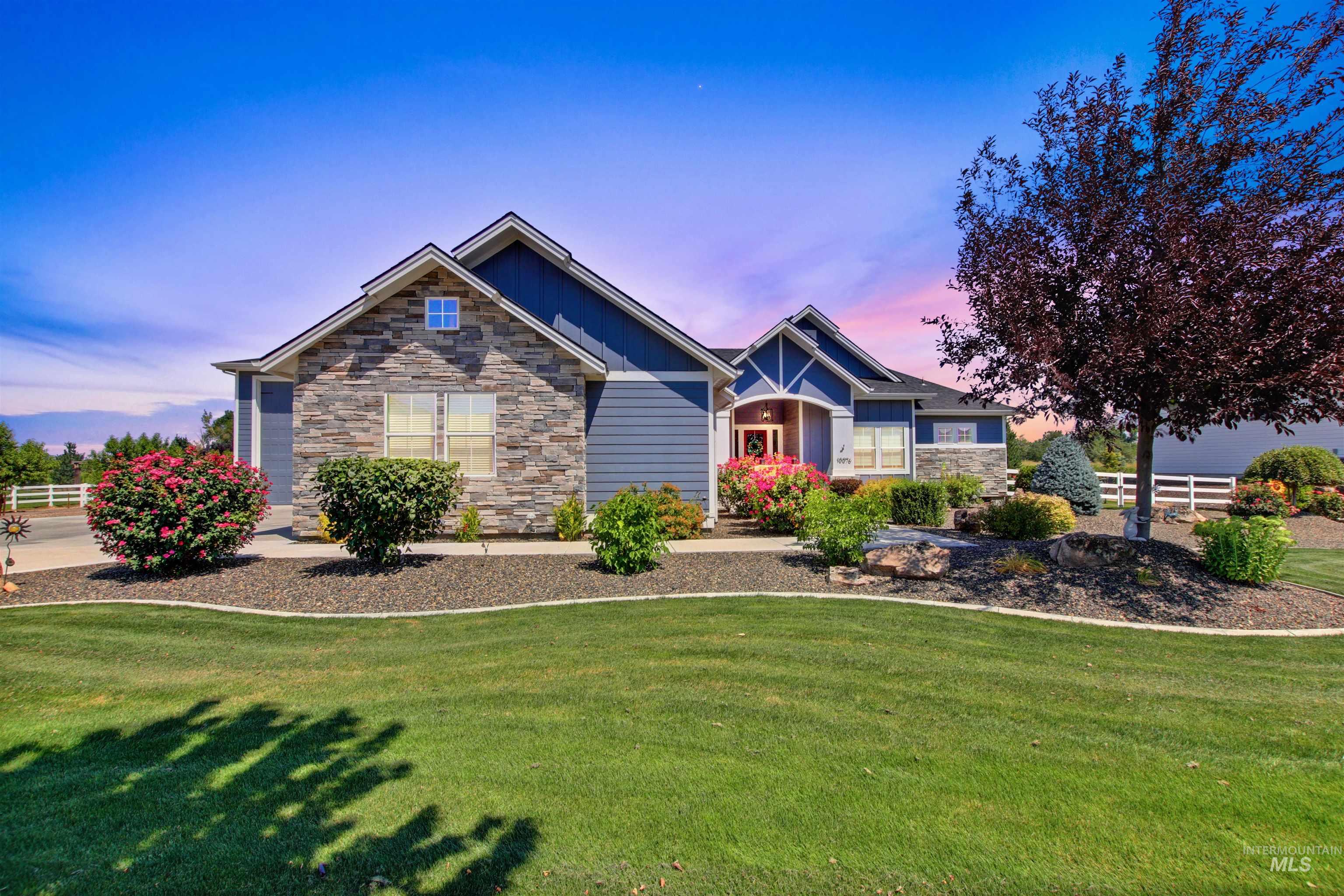 10076 Riverbend Pl Property Photo 1