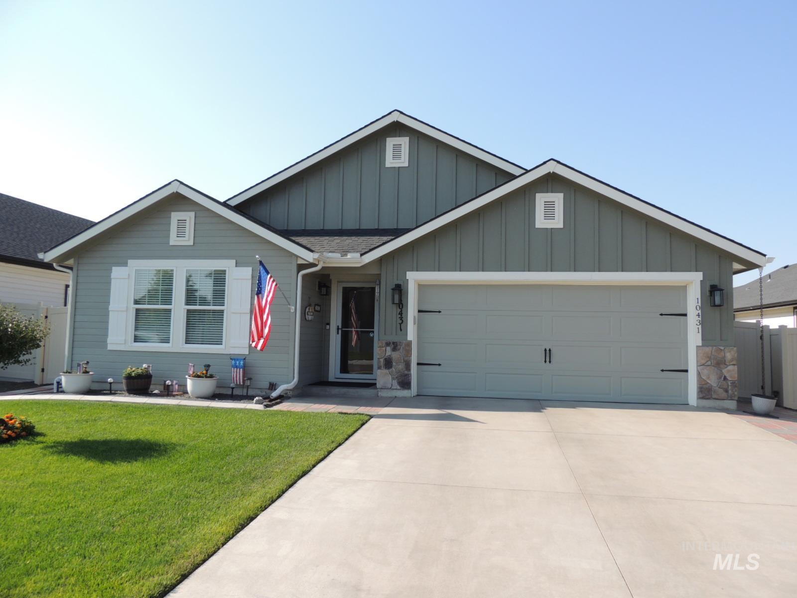 10431 Blue Springs Street Property Photo 1