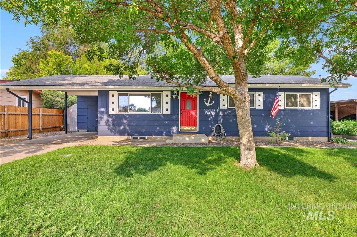 591 Monroe Street Property Photo 1