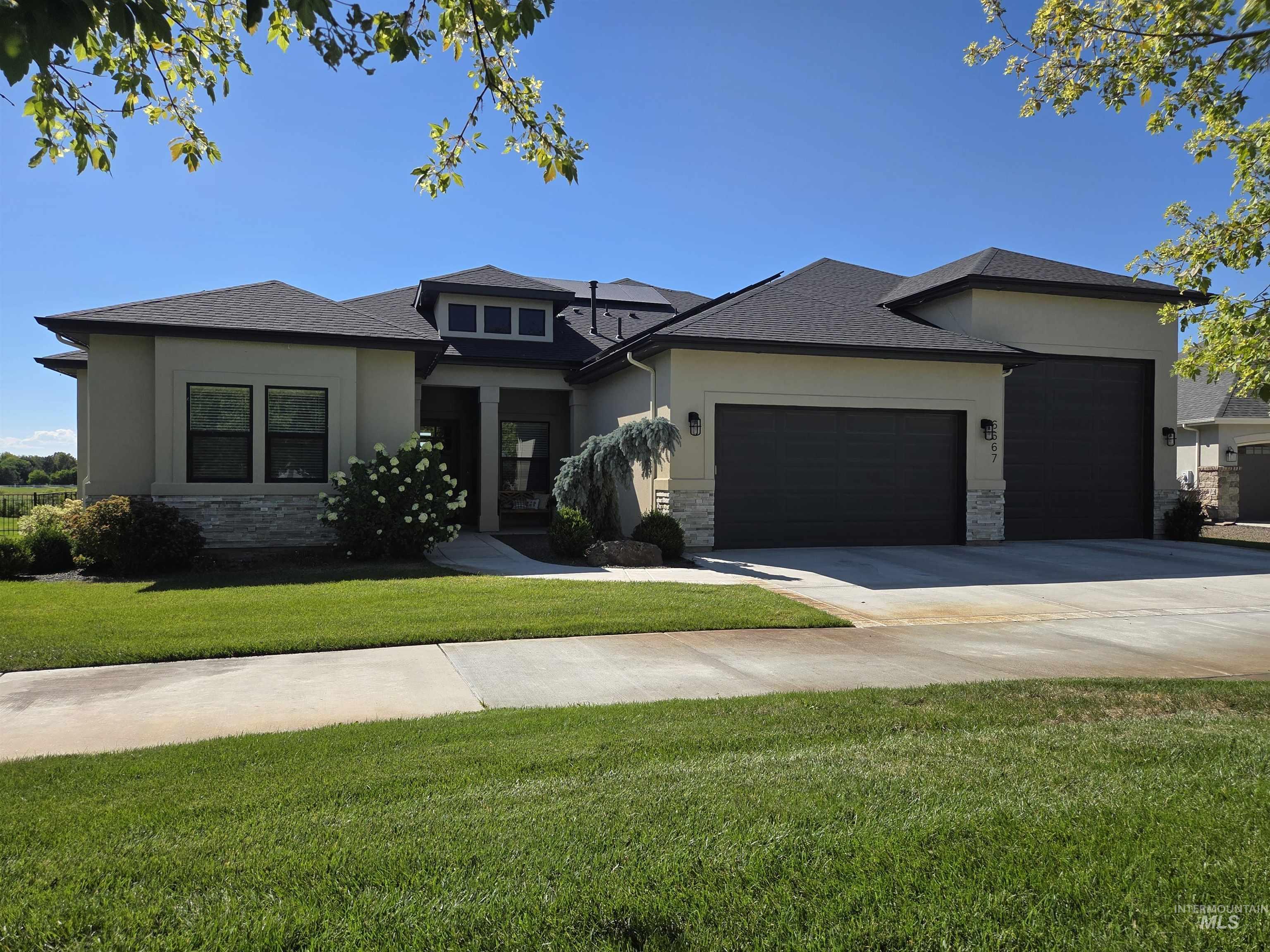 6667 Trinity Creek Ln Property Photo 1