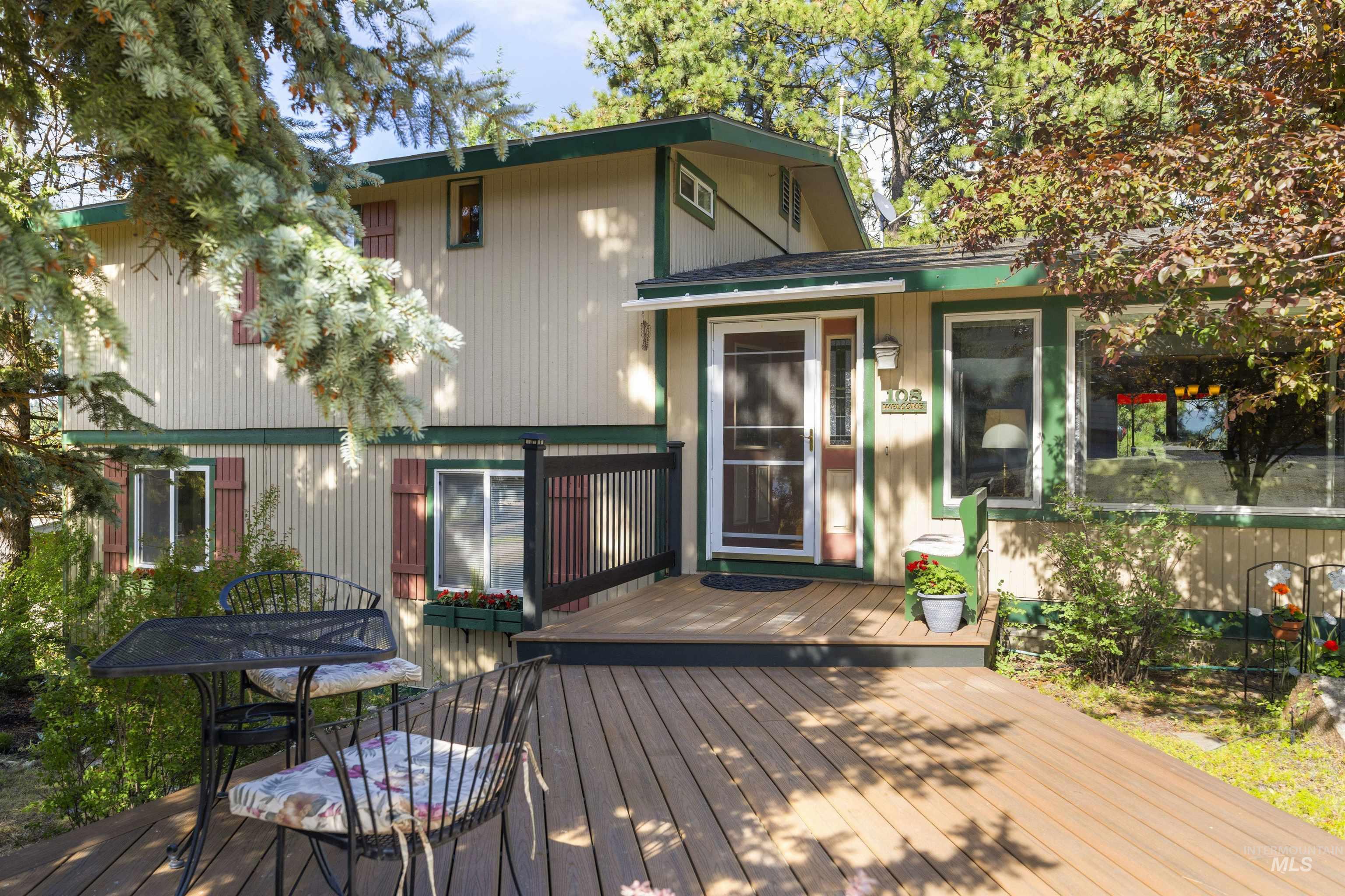 108 Gardner Place Property Photo 1