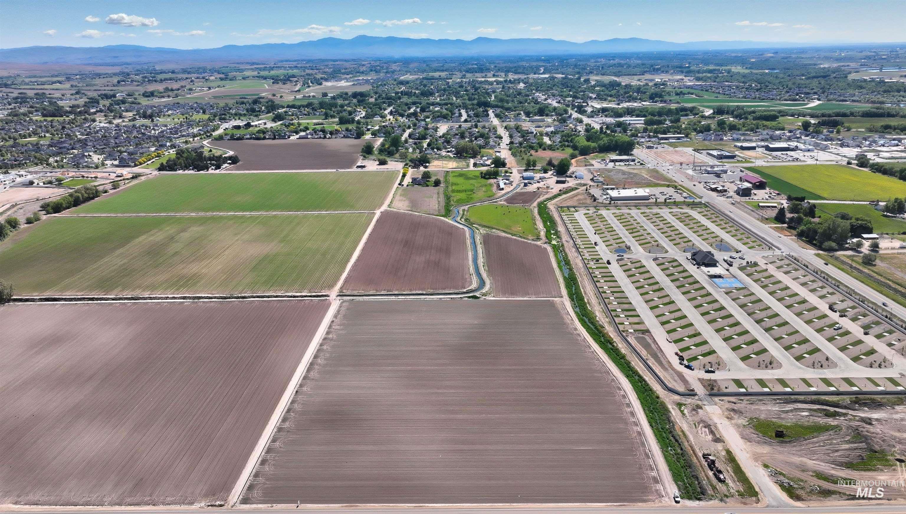 000 Emmett Road Property Photo 1