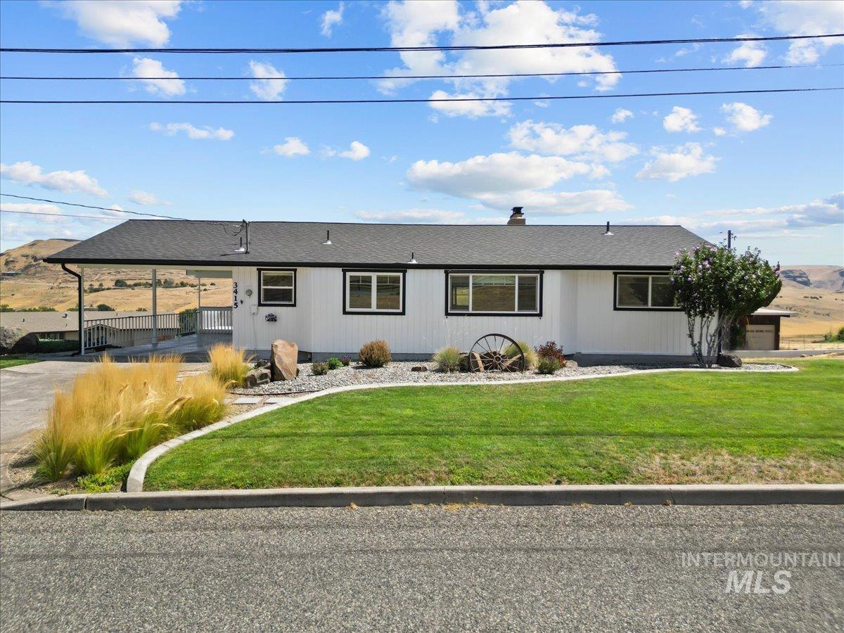 3415 Clemans Rd. Property Photo 1