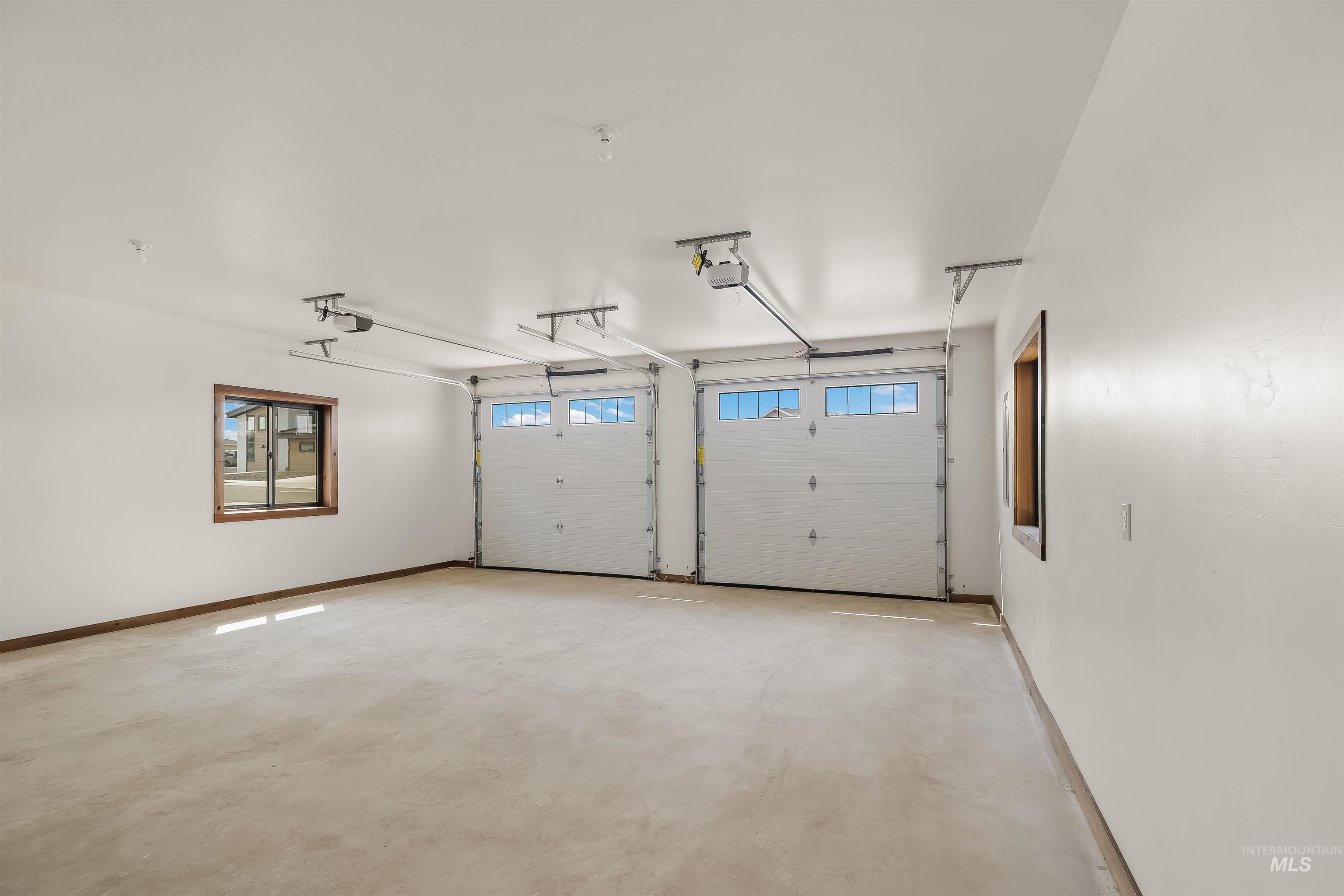2213 Powers Drive Property Photo 18