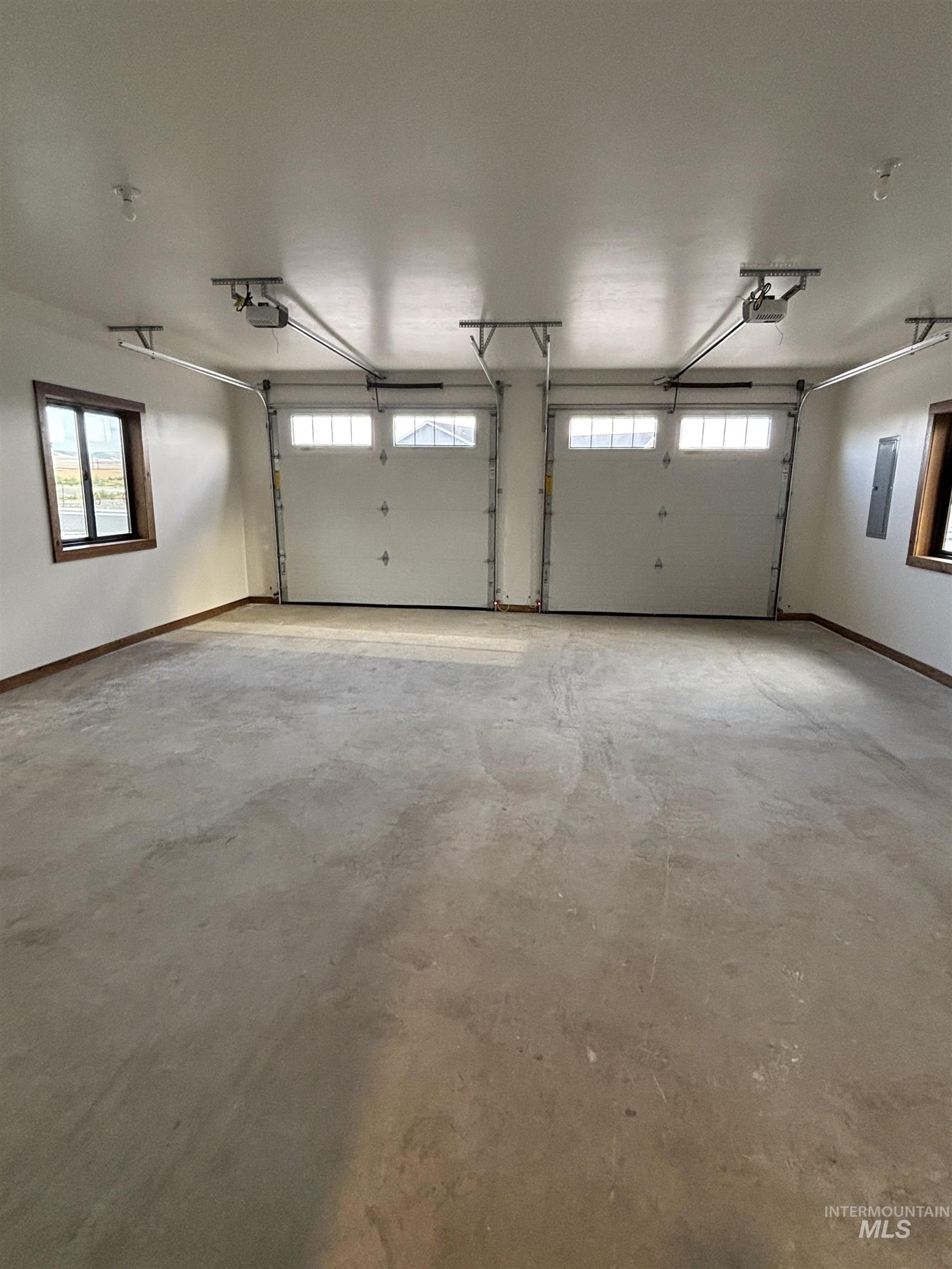 2213 Powers Drive Property Photo 25