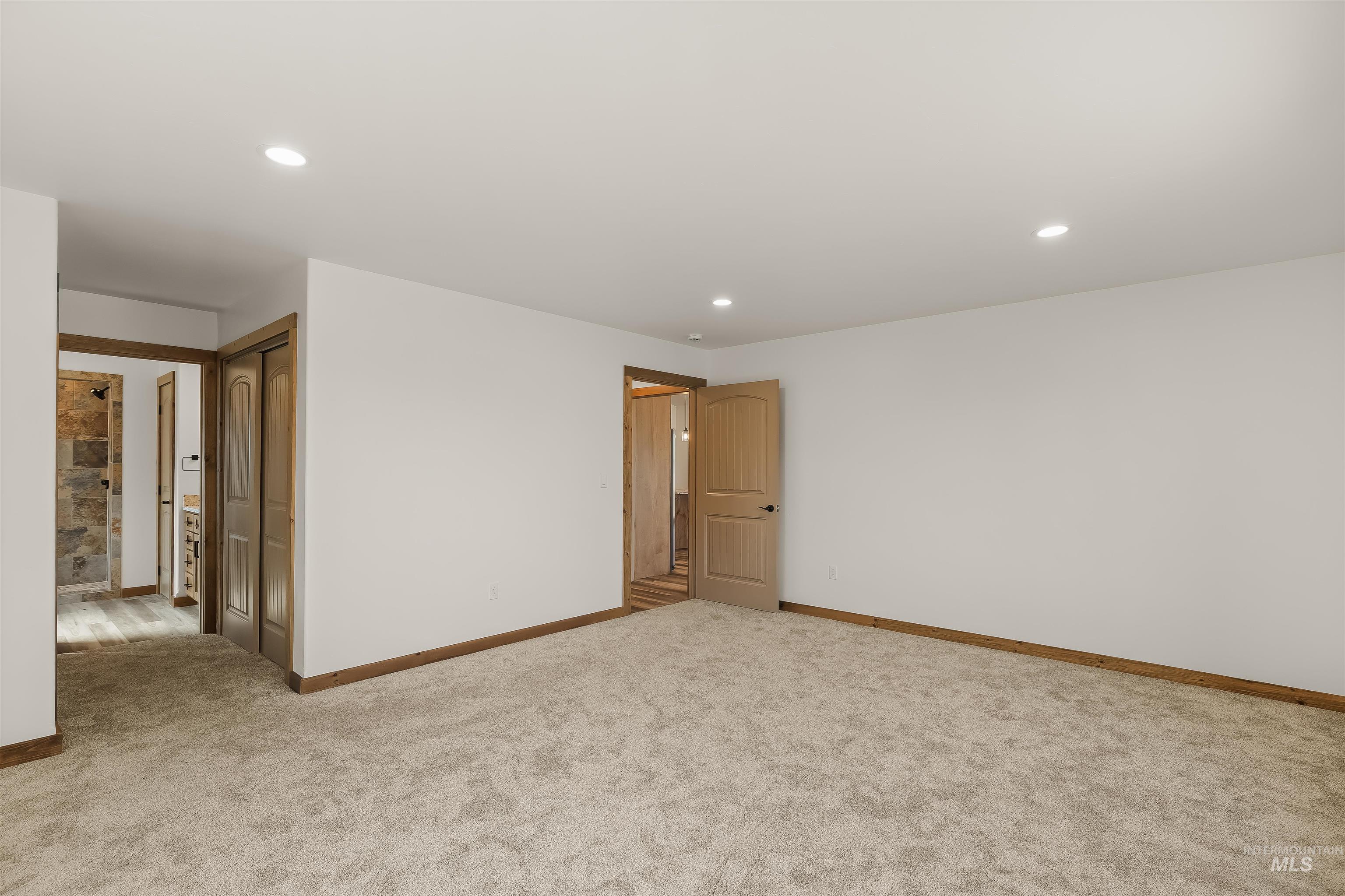 2213 Powers Drive Property Photo 35