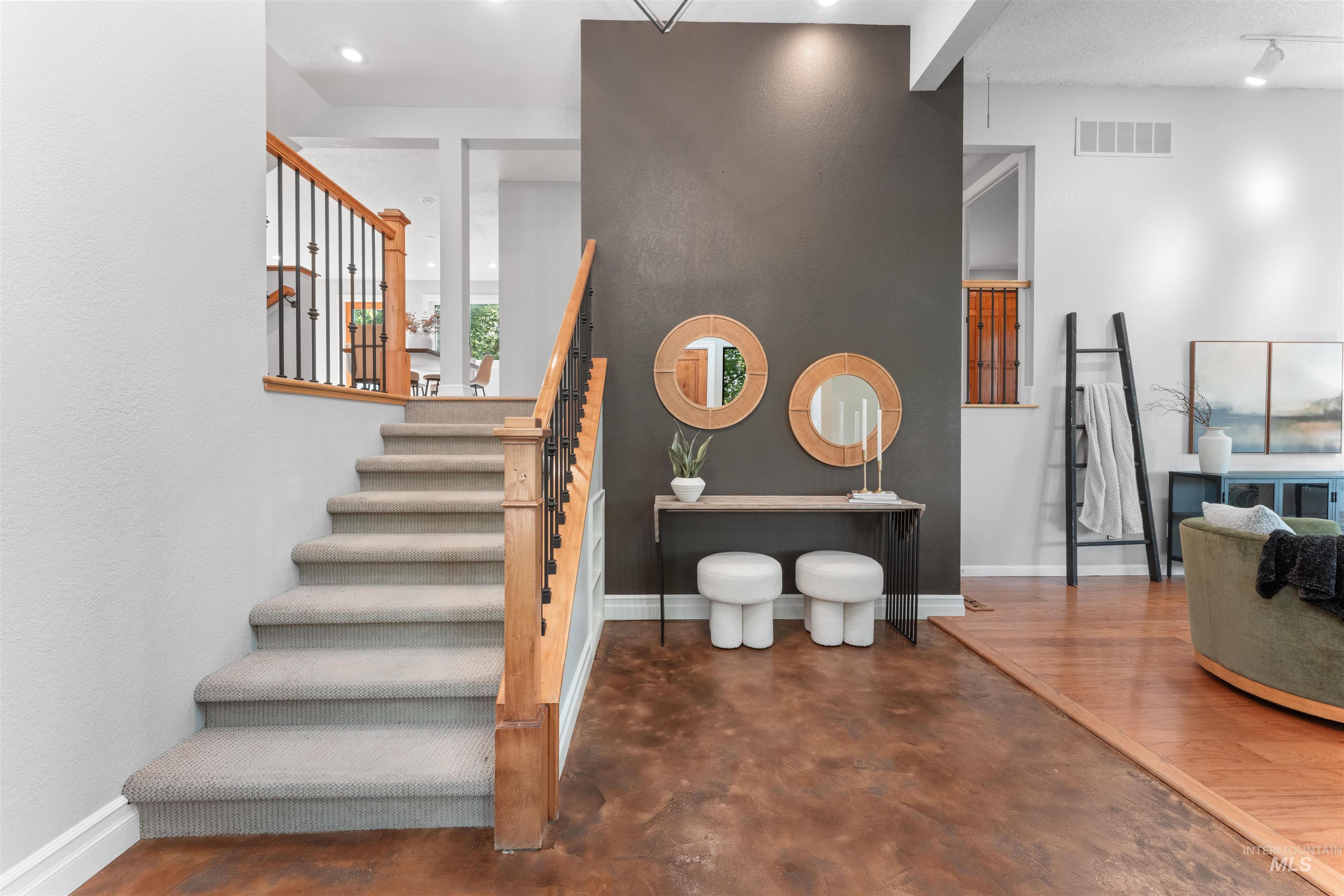 3668 N La Fontana Way Property Photo 4