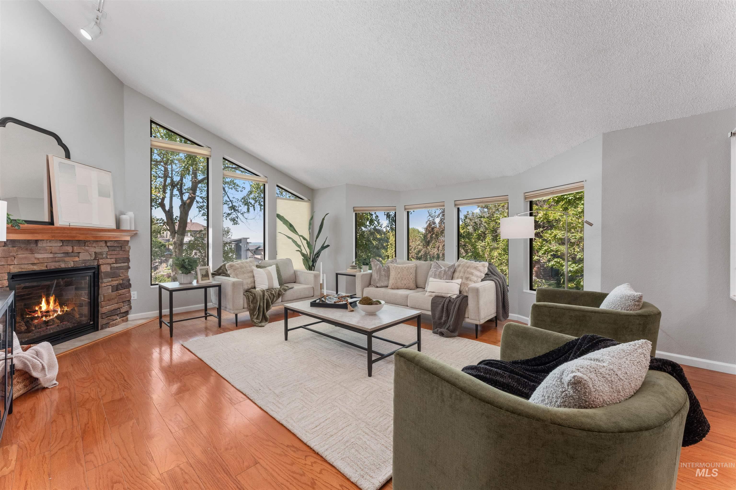 3668 N La Fontana Way Property Photo 5