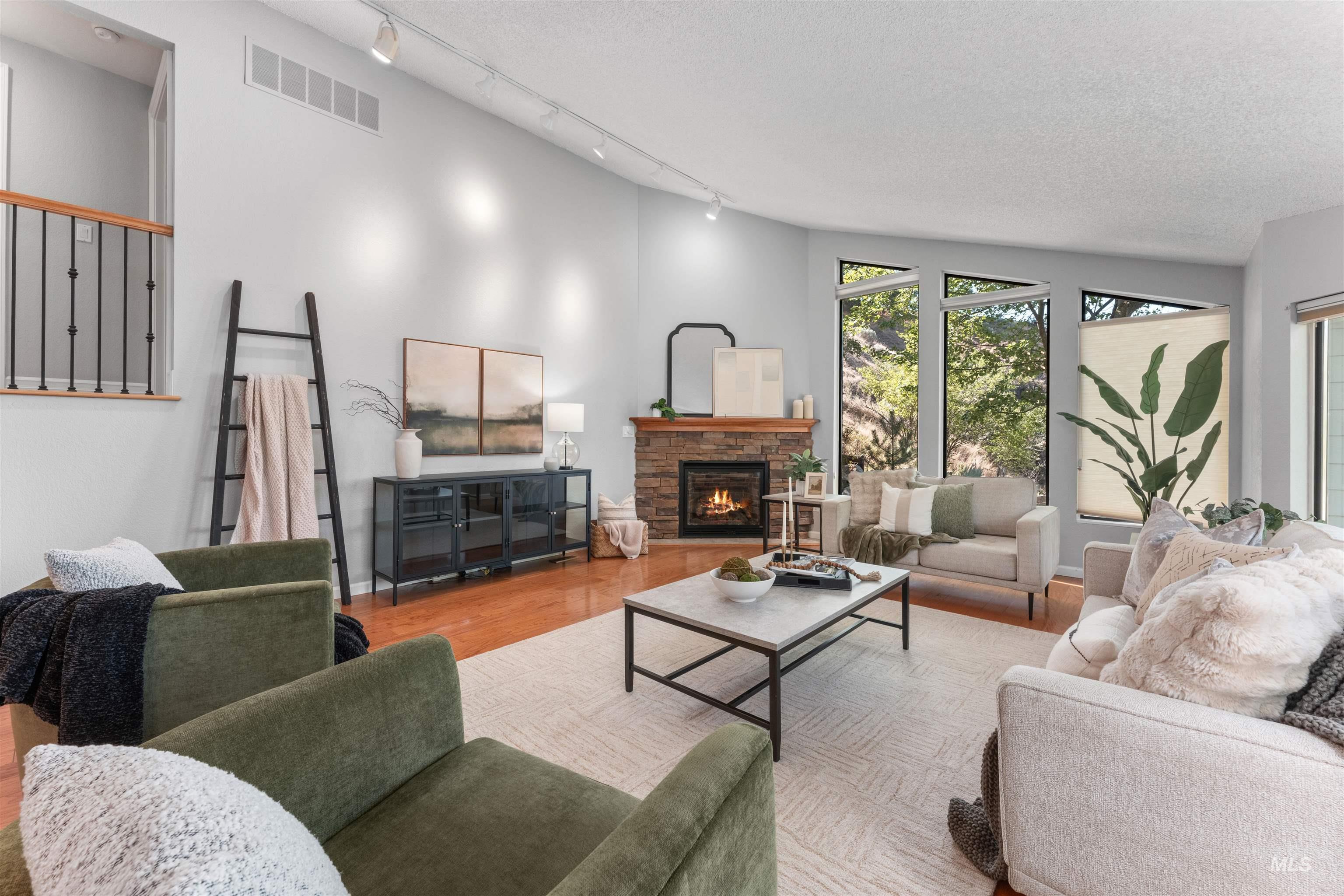 3668 N La Fontana Way Property Photo 7