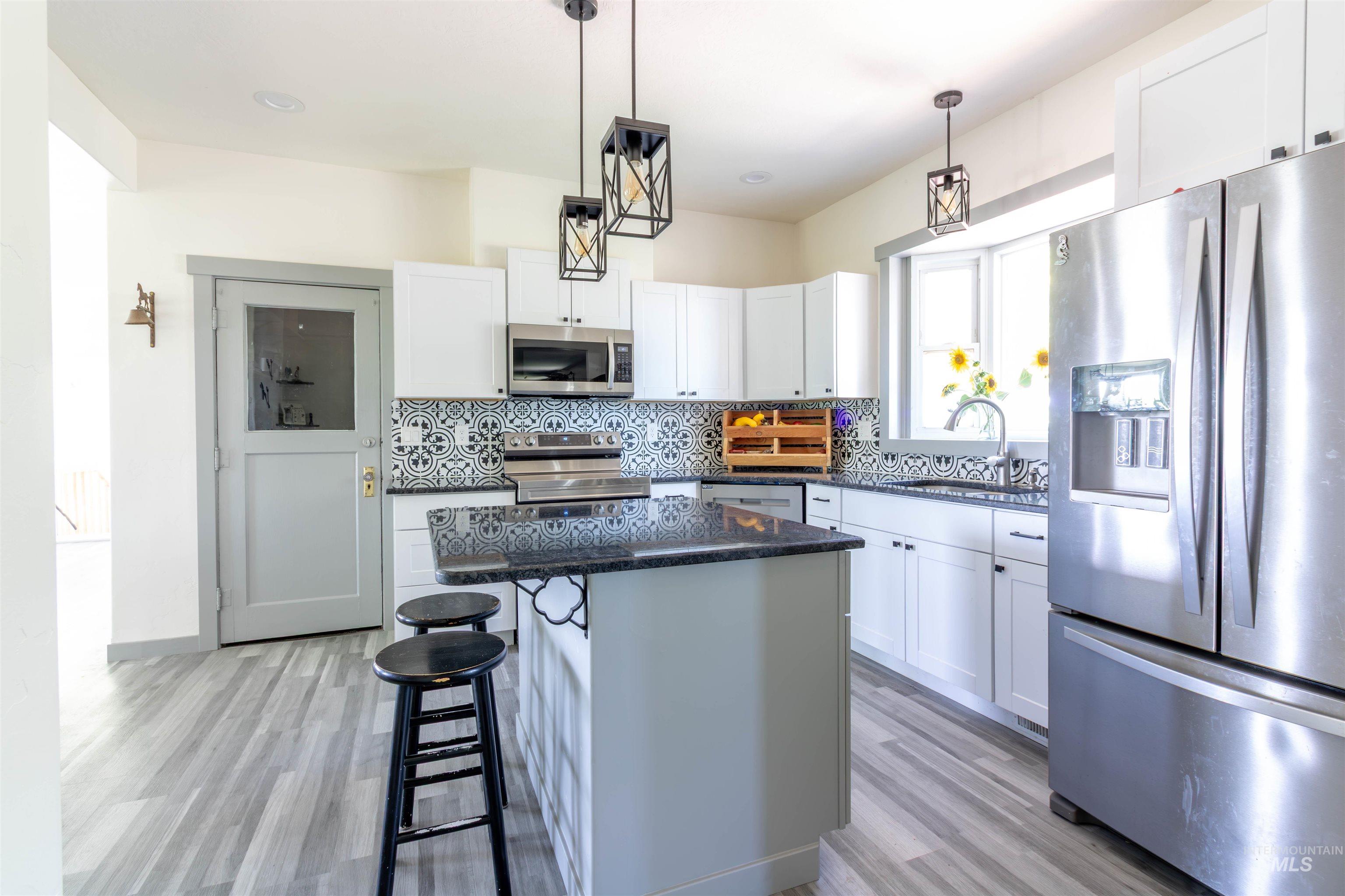 12258 Smith Avenue Property Photo 1