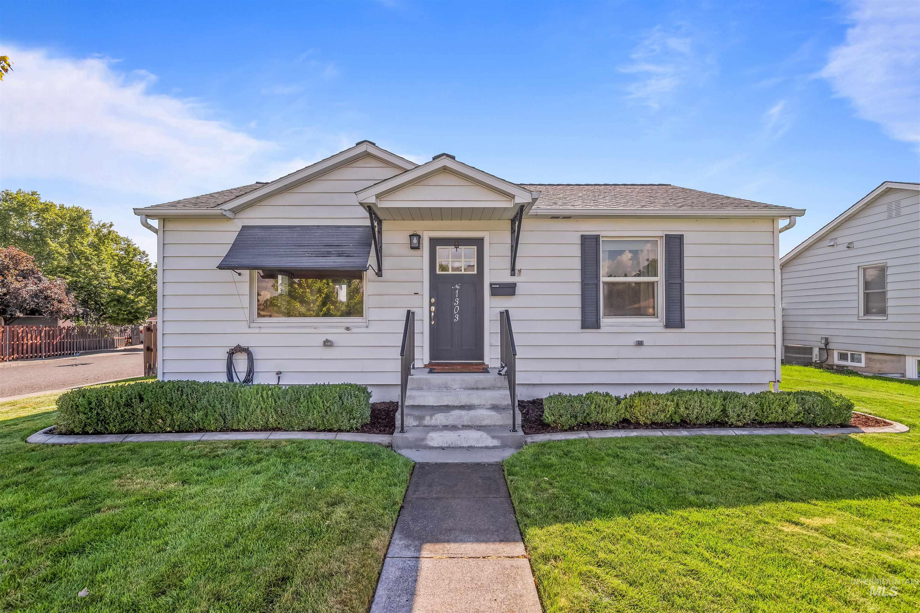 1303 4th Street Property Photo 1