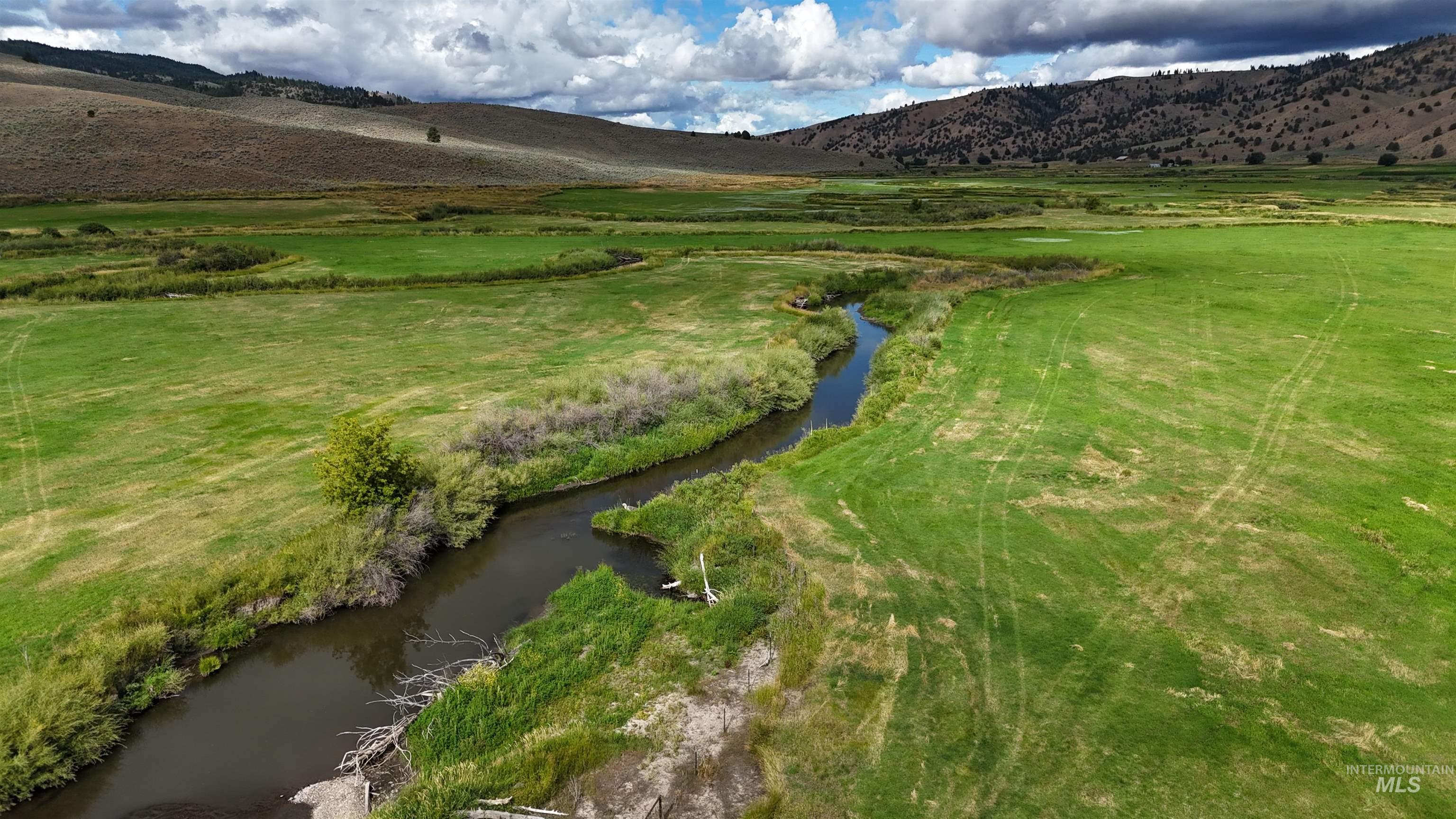 20894 Pioneer Lane Property Photo