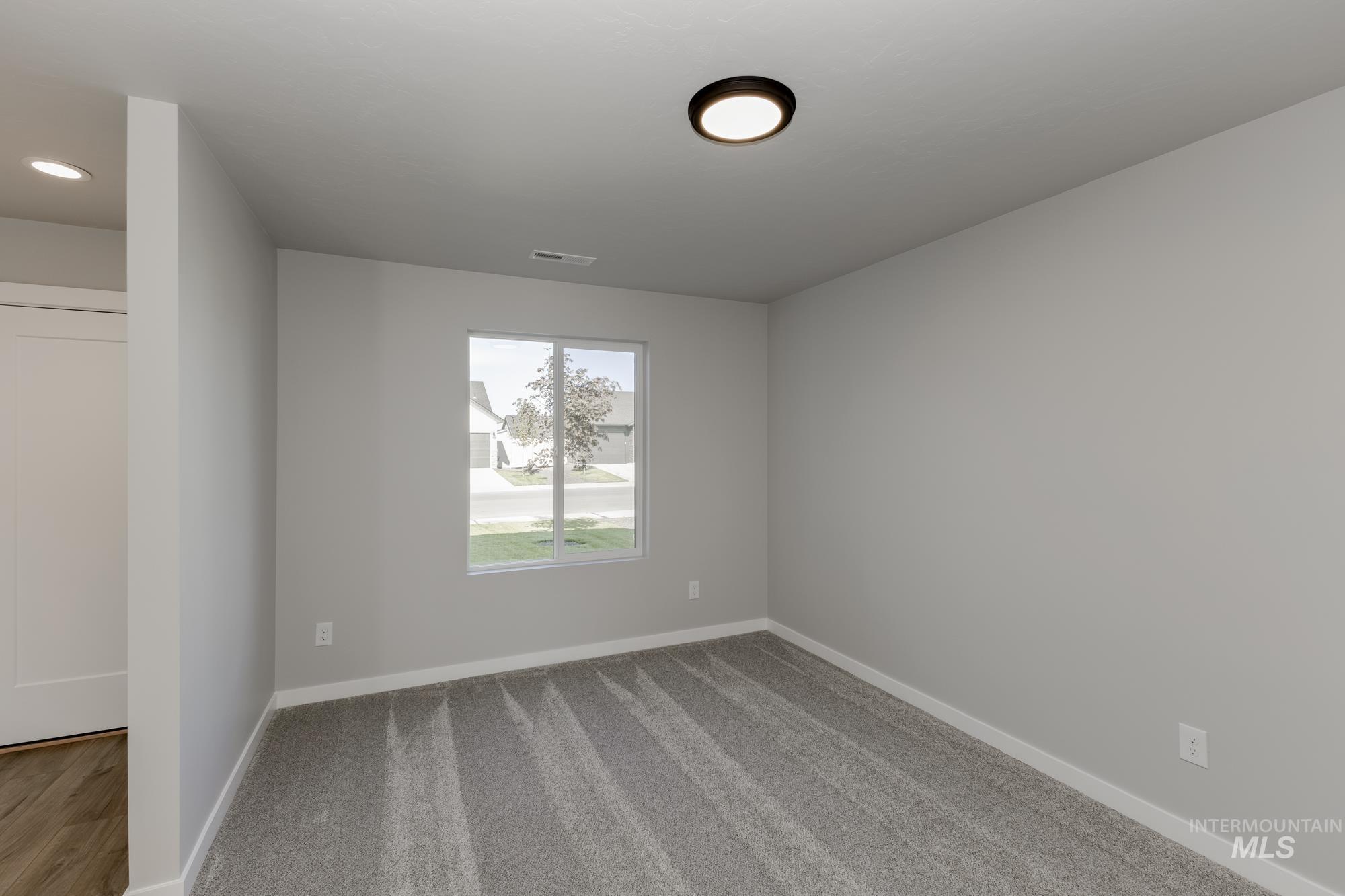 2352 N Carly Ave Property Photo 11