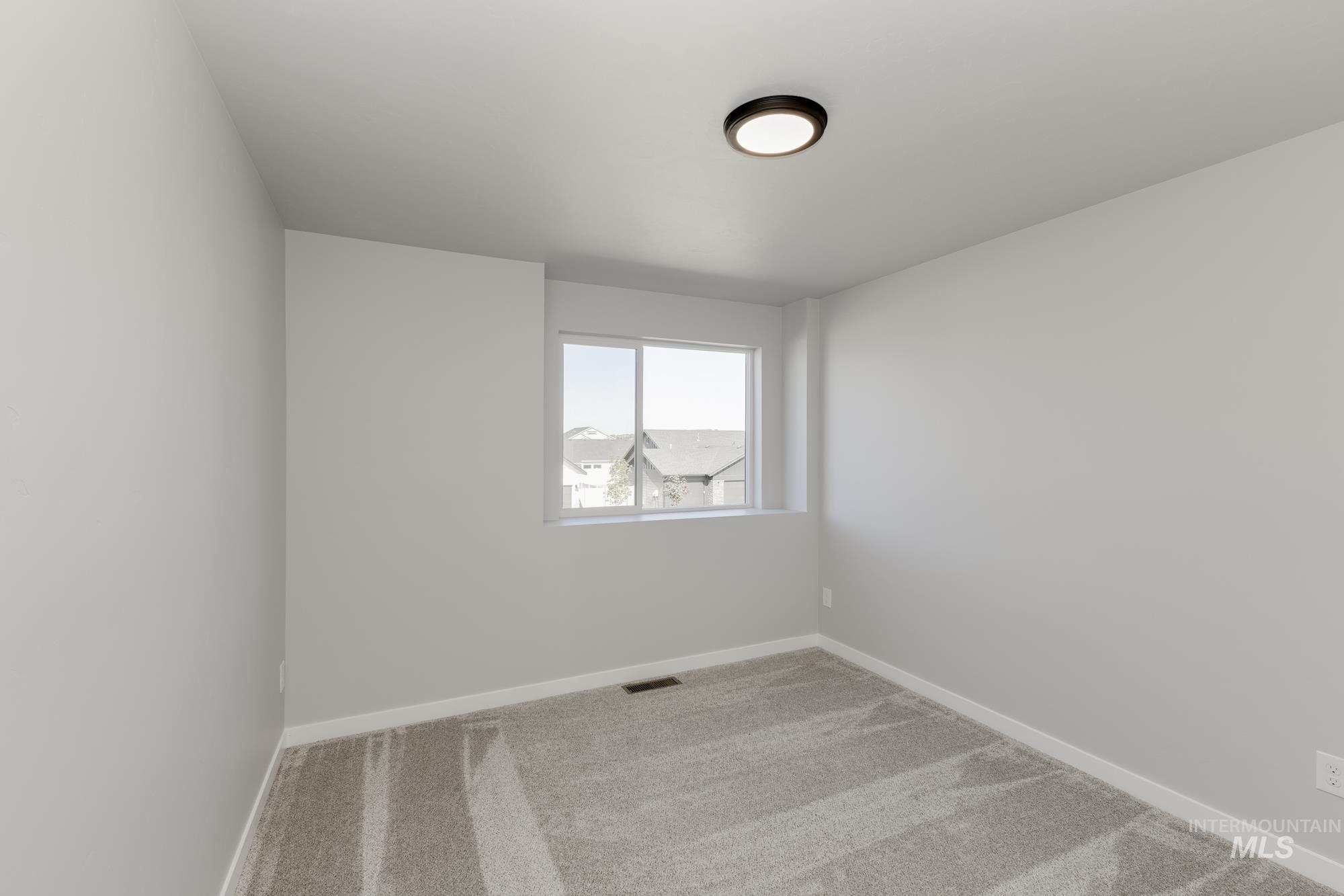 2352 N Carly Ave Property Photo 15