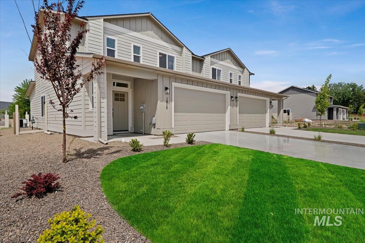 405 N 18th Way