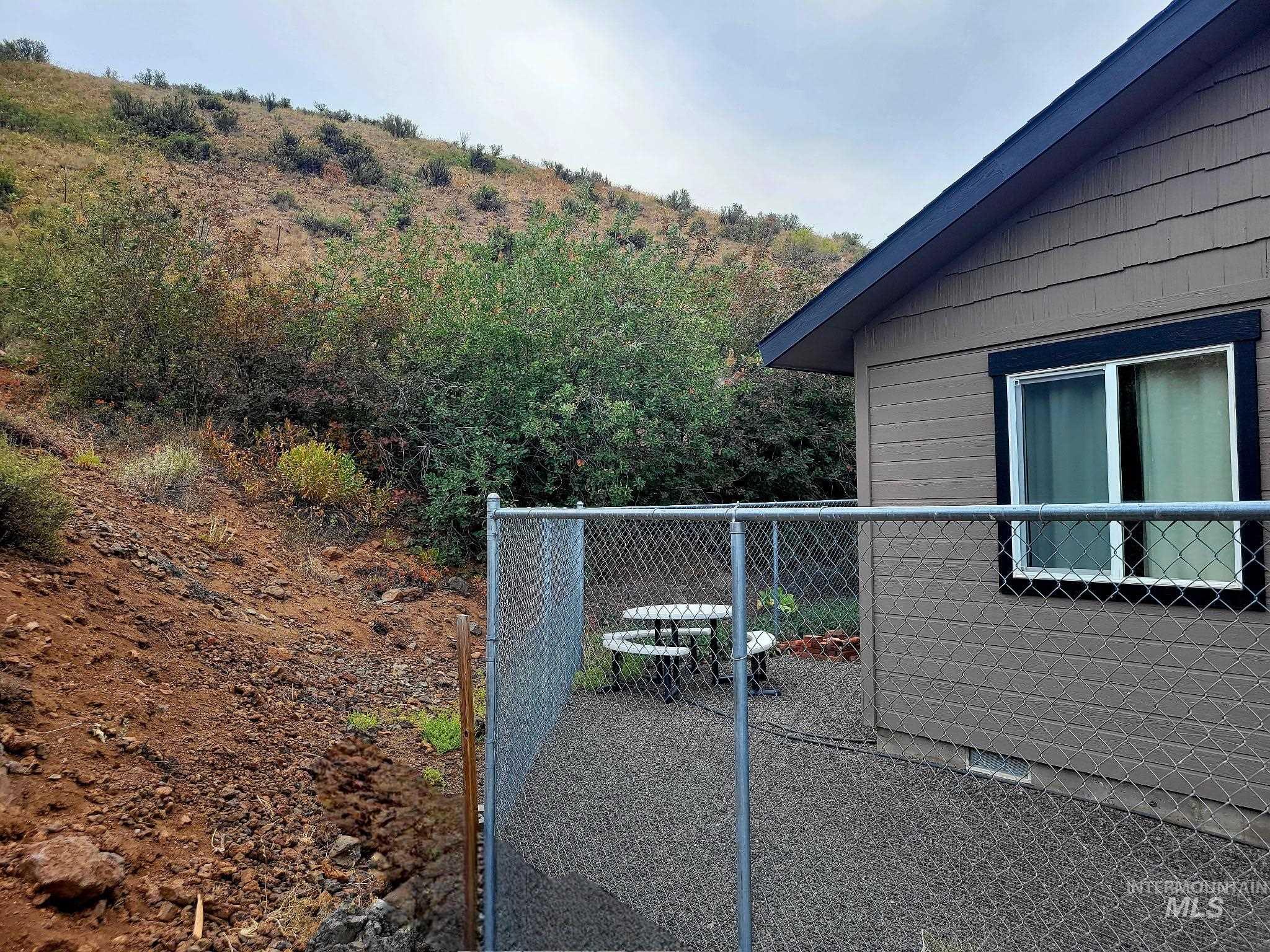 2141 Jackson Creek Rd Property Photo 32